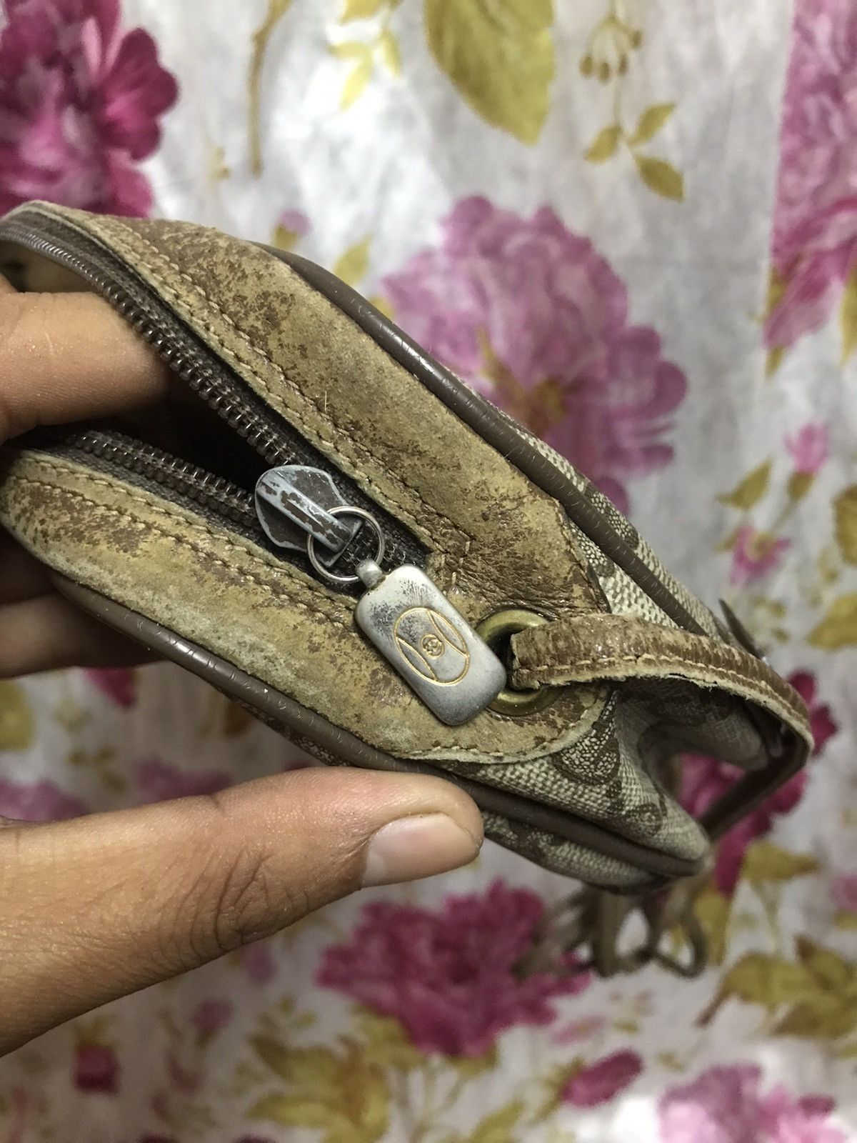 Gucci × Vintage Authentic Vintage Gucci Shoulder Bag Size ONE SIZE - 7 Thumbnail