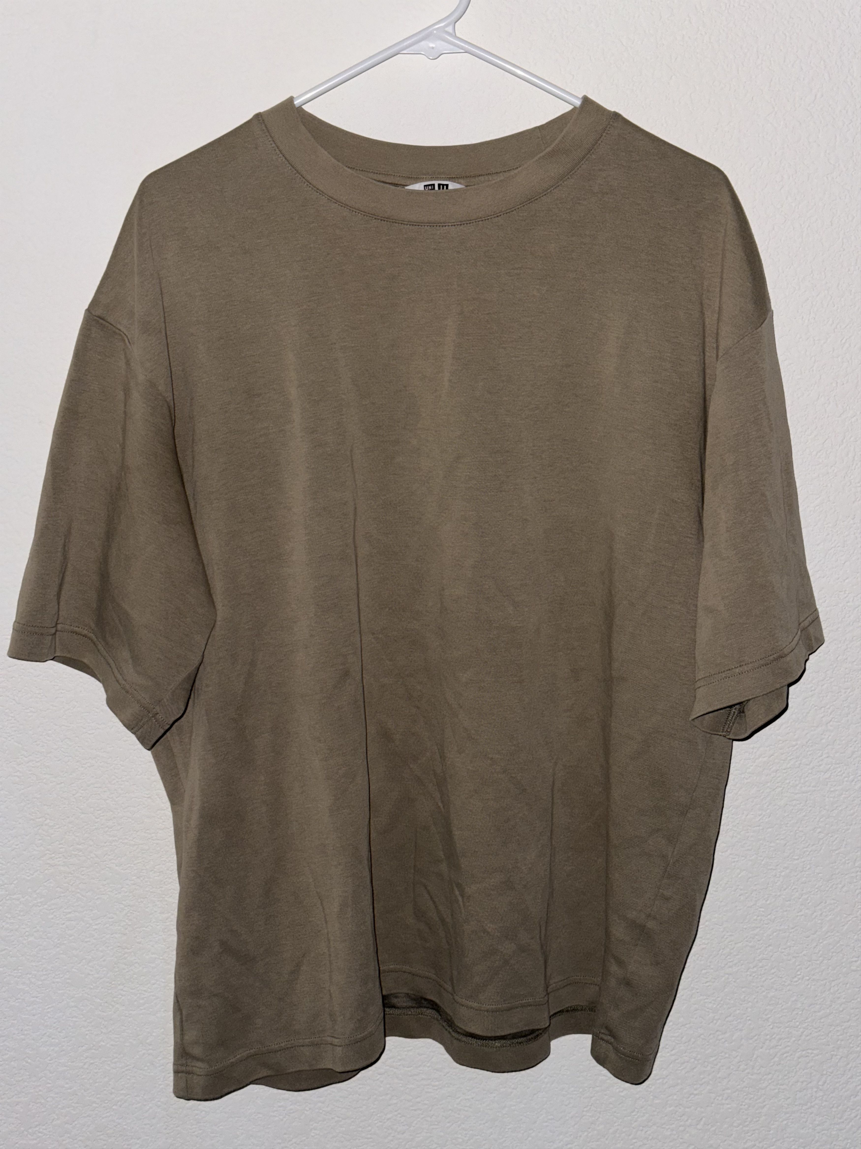 Uniqlo Uniqlo Brown Olive Tan Tee Size US XL / EU 56 / 4 - 1 Preview
