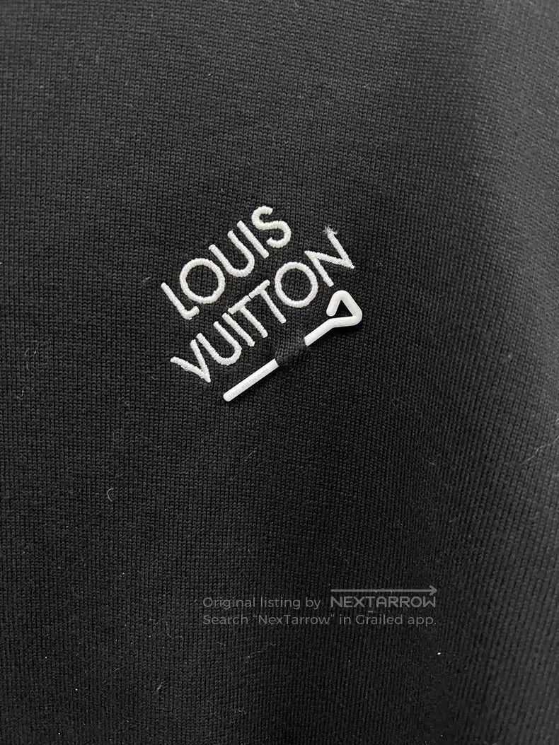 Louis Vuitton Louis Vuitton Black pin short sleeve Size US L / EU 52-54 / 3 - 4 Thumbnail