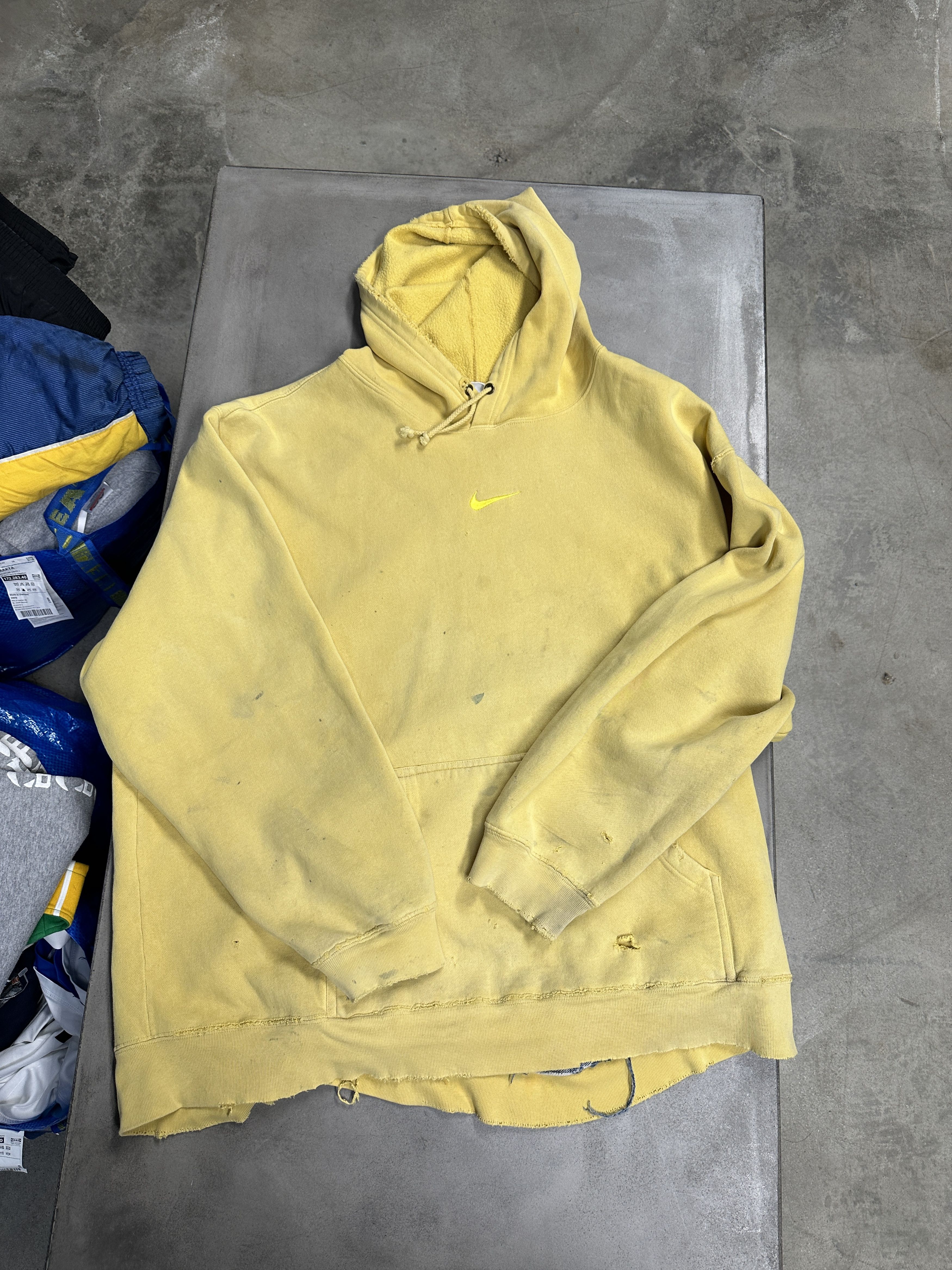 Image of Bootleg Nike Center Swoosh Hoodie in Yellow, Men's (Size 2XL)