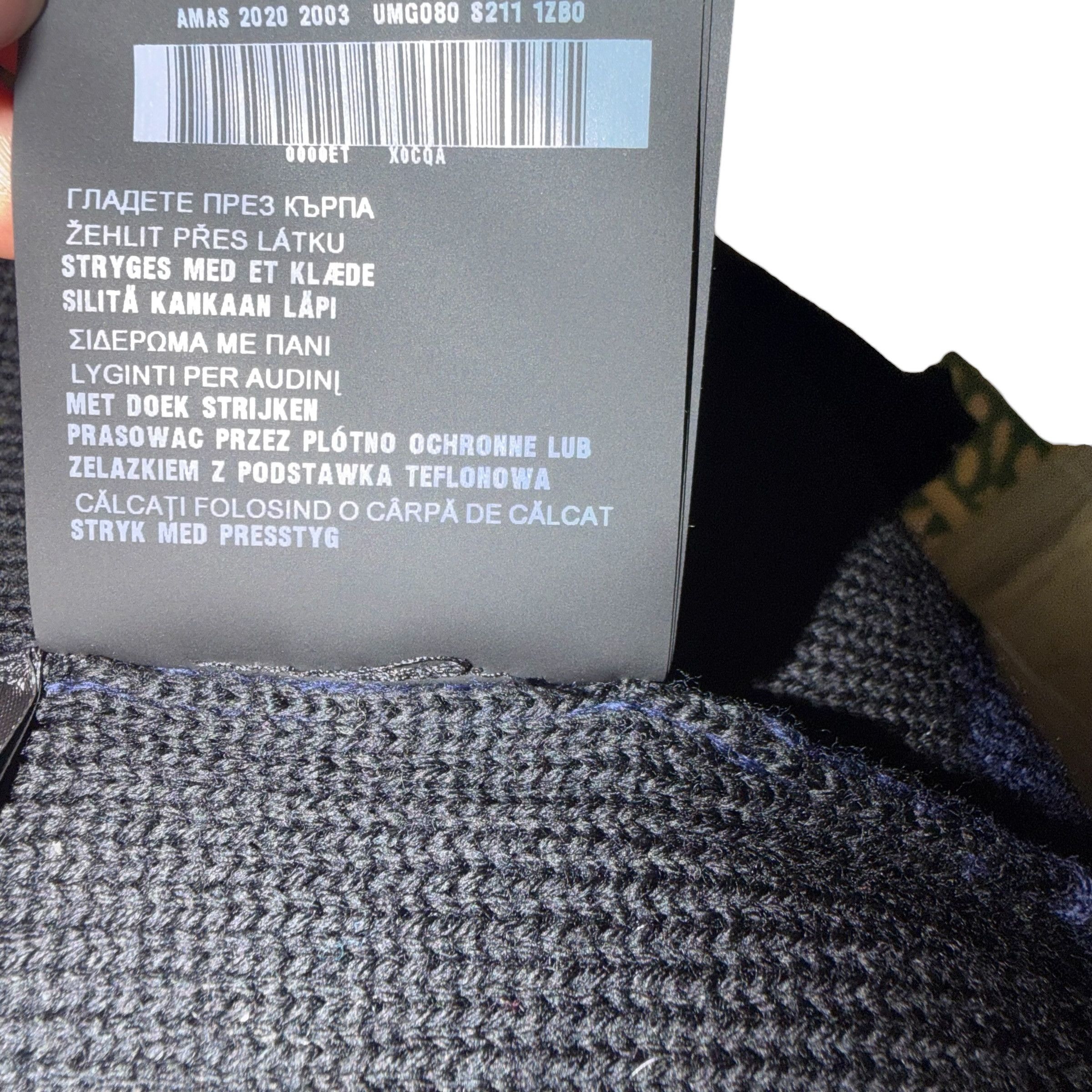 Prada PRADA LIMITED EDITION AW2021 WOOL CARDIGAN Size US S / EU 44-46 / 1 - 15 Thumbnail