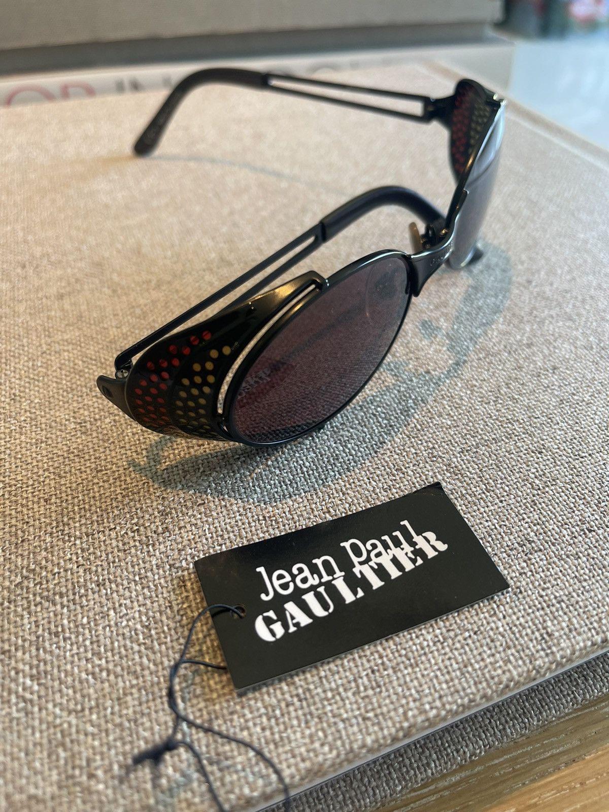 Jean Paul Gaultier Vintage Jean Paul Gaultier Sunglasses Size ONE SIZE - 4 Thumbnail
