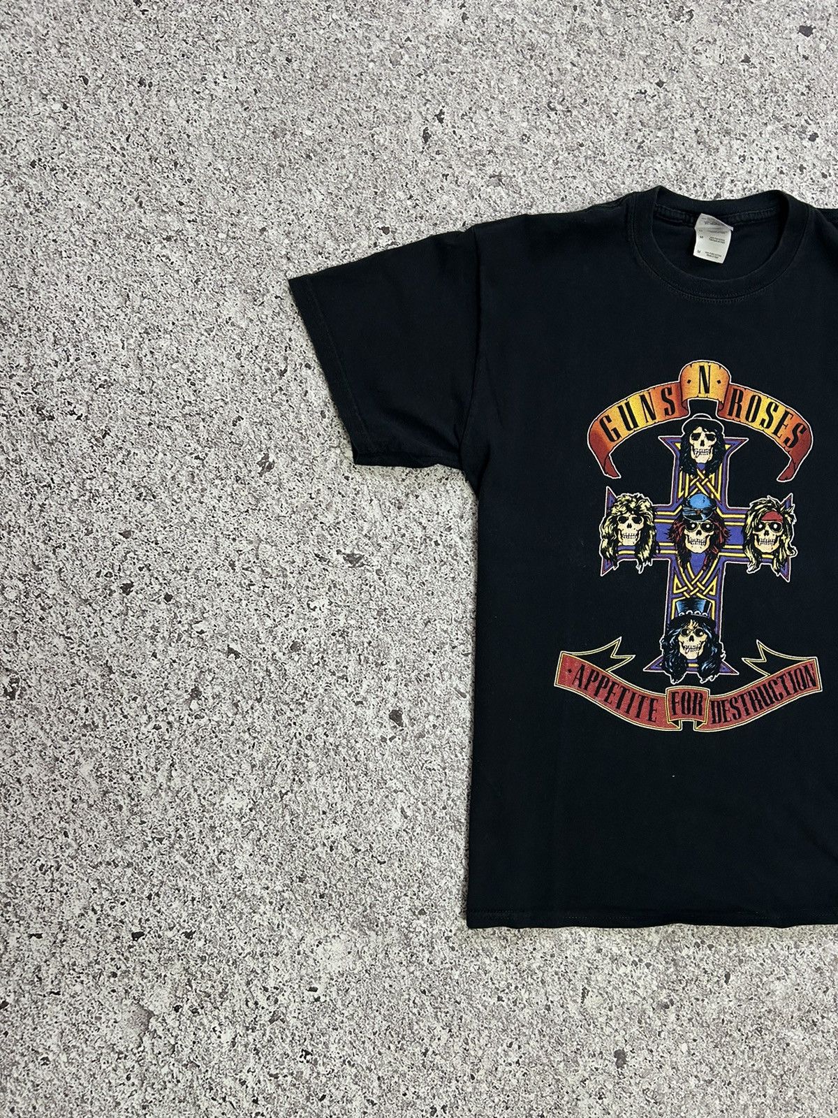 Band Tees × Guns N' Roses × Vintage Vintage 2004 Guns N Roses Appetite For Destruction Band Tee Size US M / EU 48-50 / 2 - 4 Thumbnail