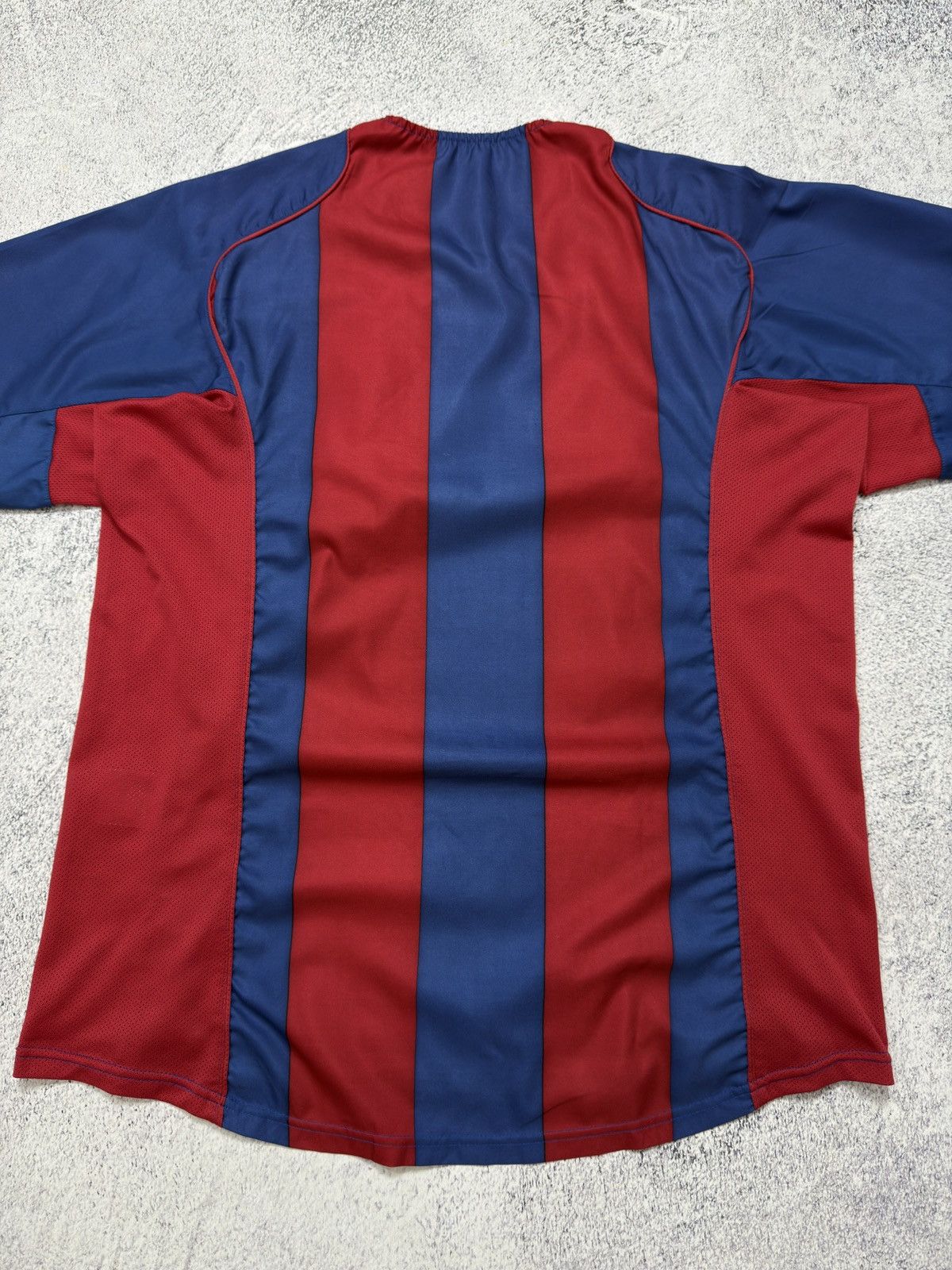 Nike VTG NIKE FC BARCELONA 2004/2005 HOME FOOTBALL SHIRT JERSEY Size US XL / EU 56 / 4 - 16 Thumbnail