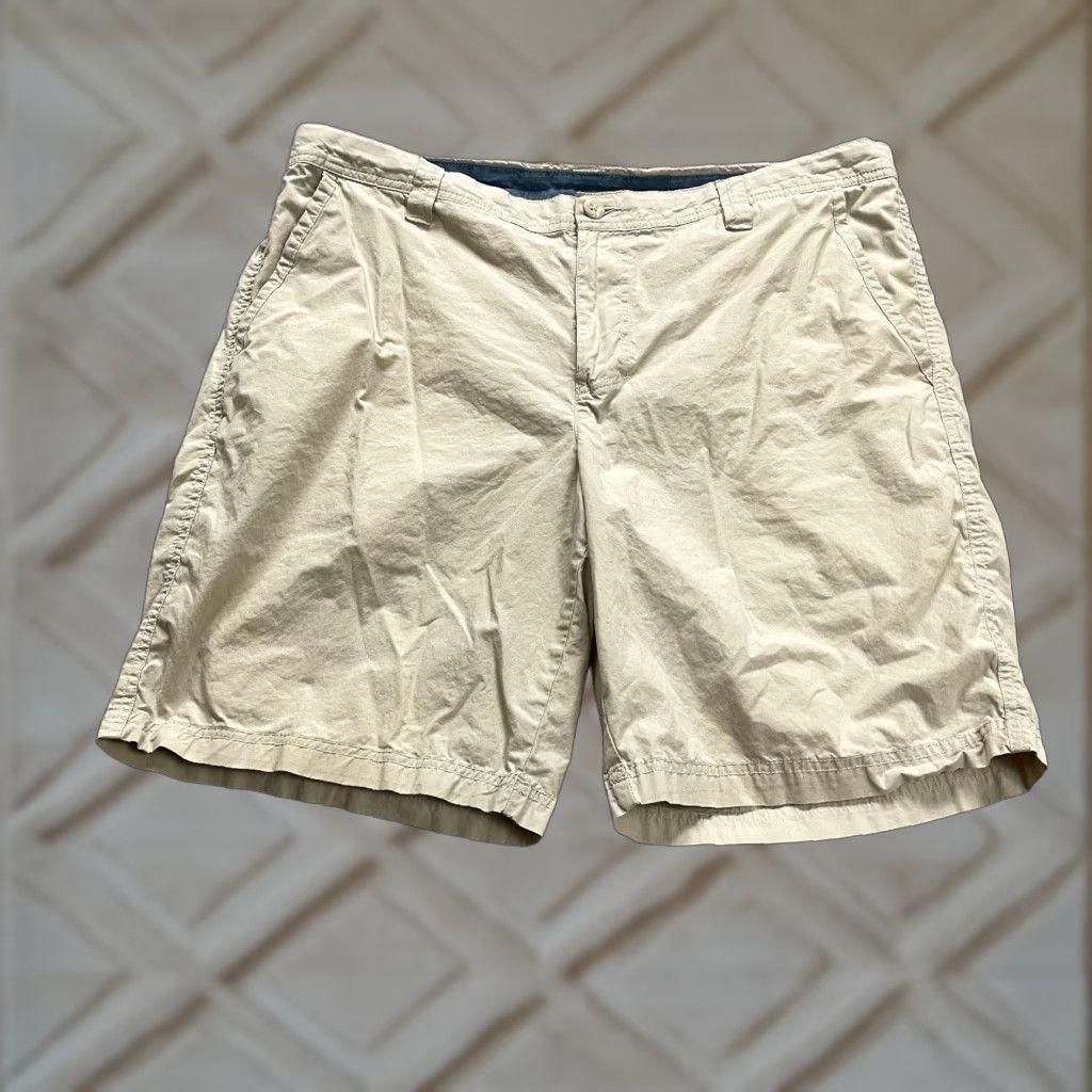 Vintage Columbia Shorts Men 38 Beige Chino Cotton Casual Outdoor 10in Inseam Pockets Mens Size US 38 / EU 54 - 1 Thumbnail