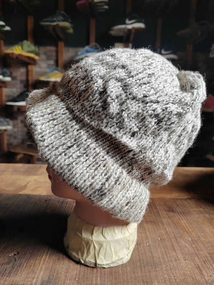 Japanese Brand Vintage Crochet Knitted handmade Beanie Snowcap Size ONE SIZE - 1 Thumbnail