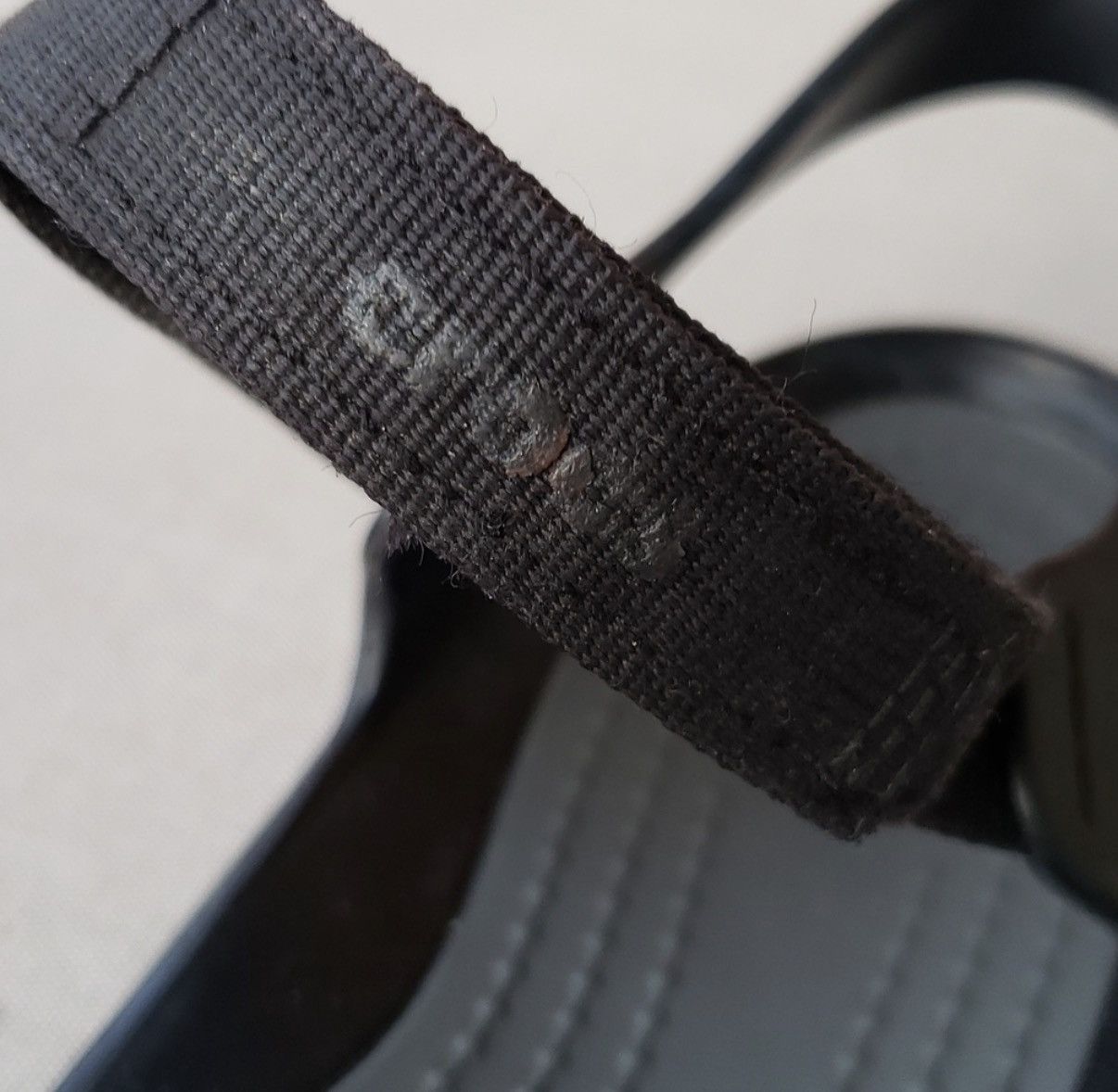 Crocs Croc Sandals, Size 8 Size US 8 / IT 38 - 13 Thumbnail