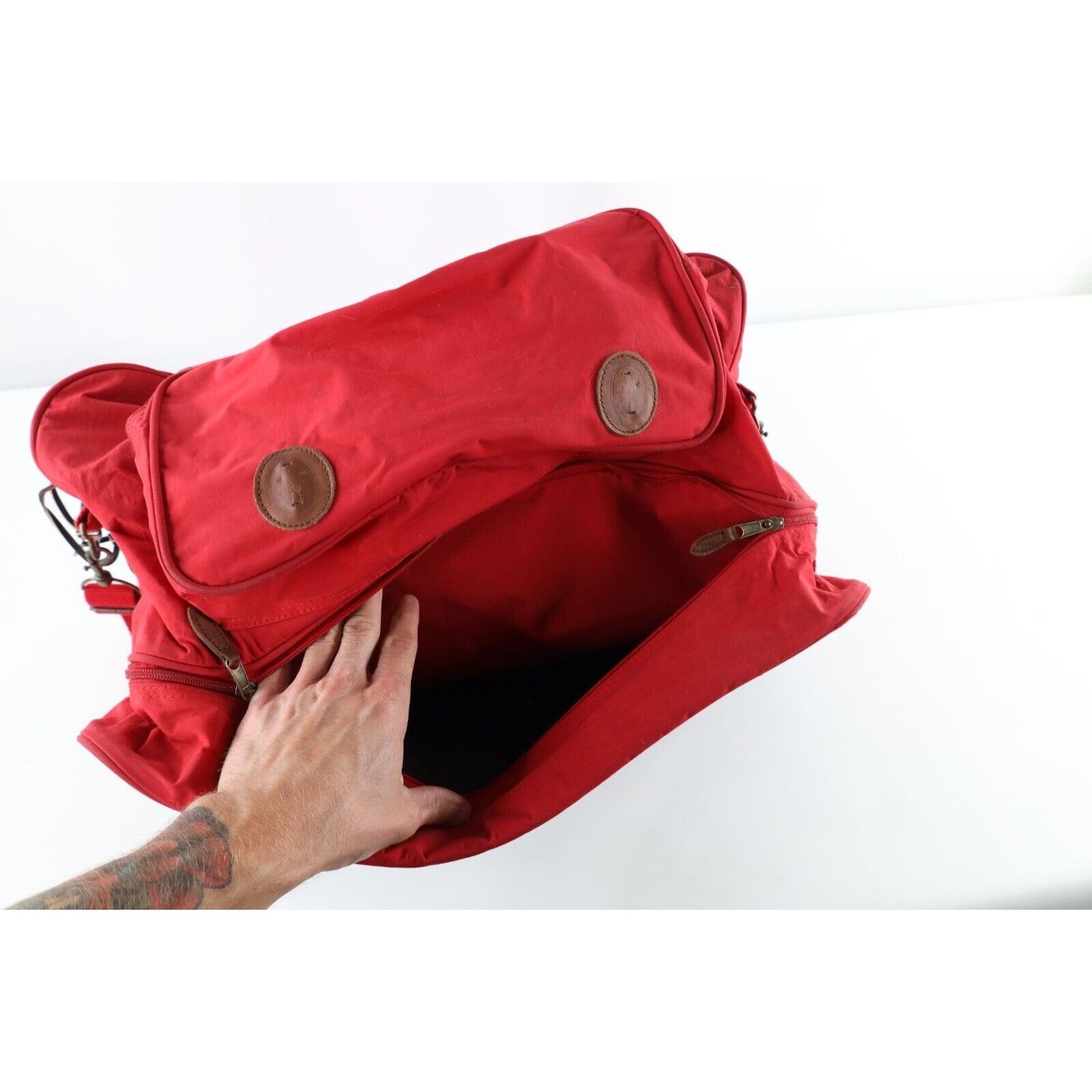 Marlboro × Vintage Vintage 90s Distressed Spell Out Marlboro Duffel Bag Size ONE SIZE - 14 Thumbnail