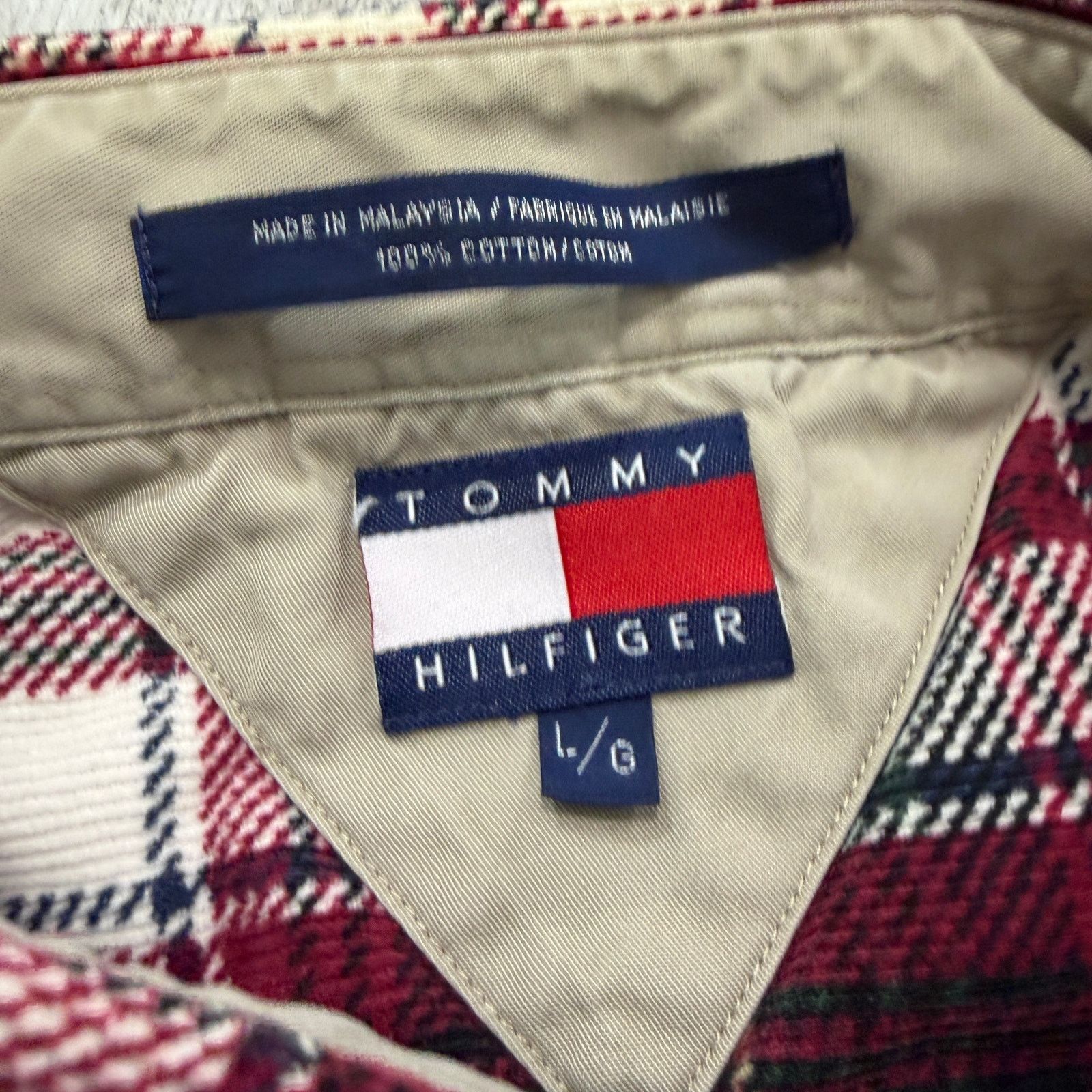 Tommy Hilfiger Vintage Tommy Hilfiger Corduroy Button Shirt Large Plaid Size US L / EU 52-54 / 3 - 4 Thumbnail