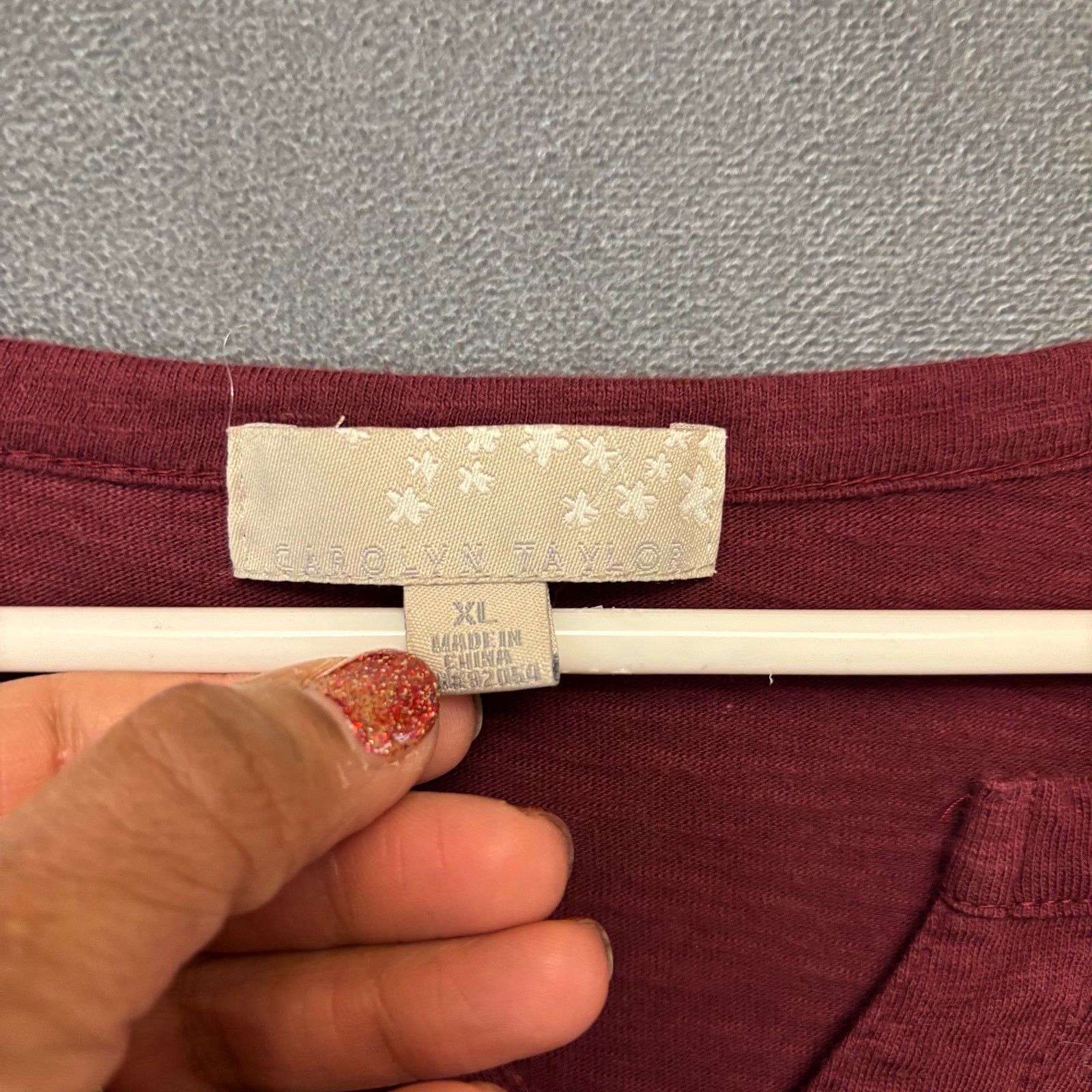 Other Carolyn Taylor Burgundy Henley Top Roll Tab Sleeves Women XL Size XL / US 12-14 / IT 48-50 - 5 Thumbnail