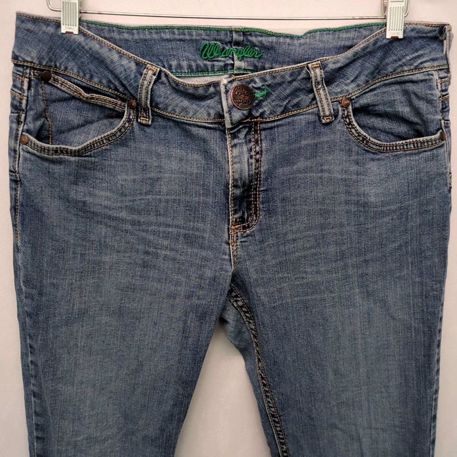 Wrangler Wrangler Jeans Bootcut Size 14 Medium Wash Blue Women Cotton Spandex Distressed Bottom 13/14 x 34 Size 36" / US 14 / IT 50 - 5 Thumbnail
