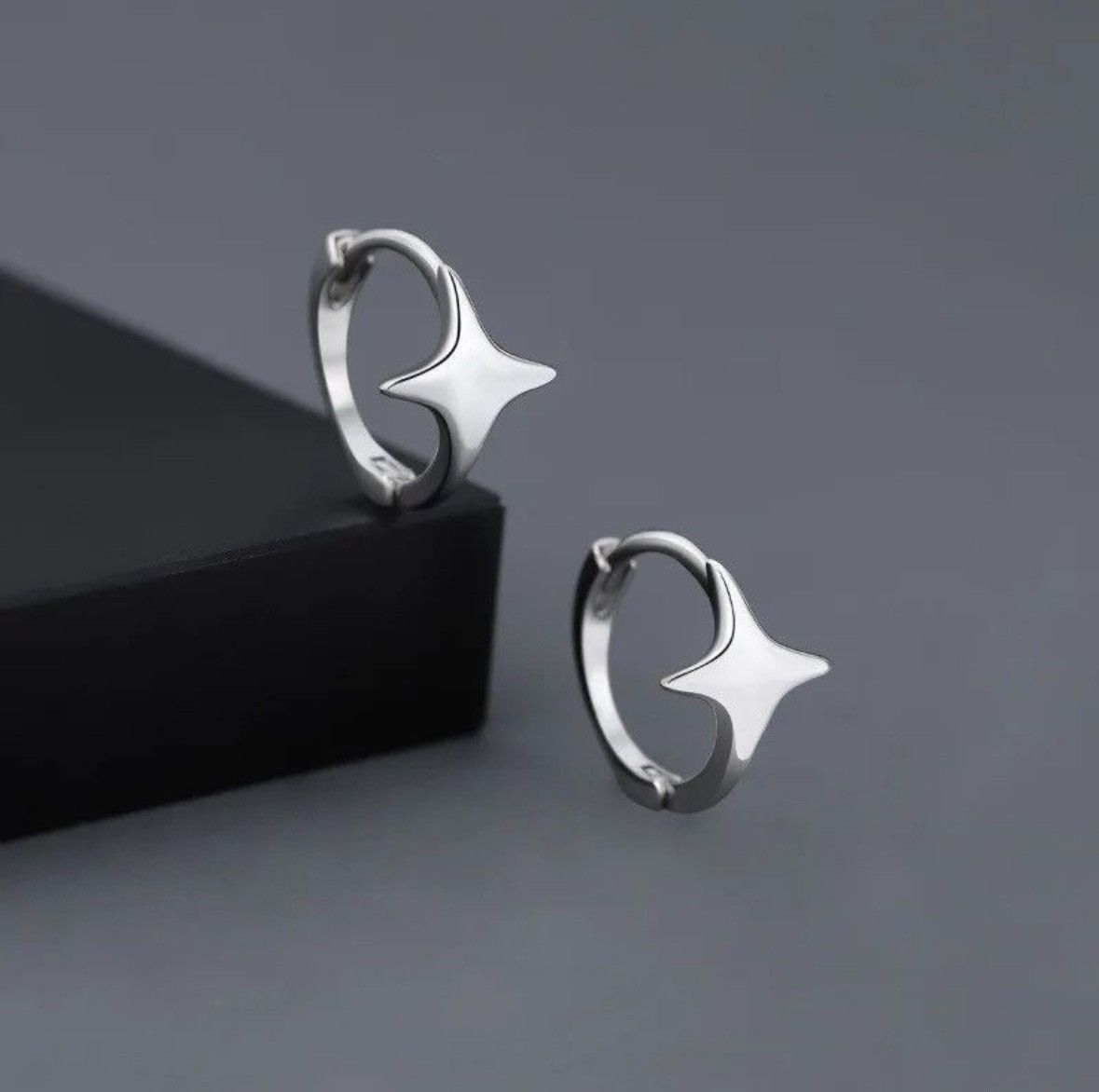 Jewelry Silver Color Star Hoops Earrings Size ONE SIZE - 4 Thumbnail