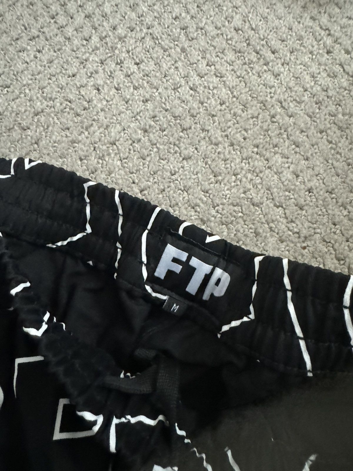 Fuck The Population FTP outline shorts Size US 30 / EU 46 - 2 Thumbnail