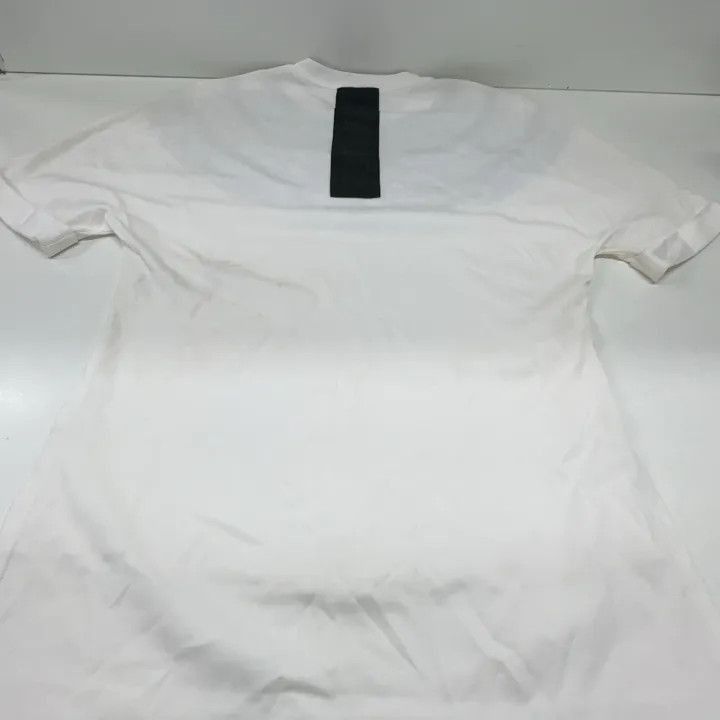 Fendi Fendi SS21 Cotton Printed Short Sleeve T-Shirt -2508 Size S / US 4 / IT 40 - 7 Thumbnail