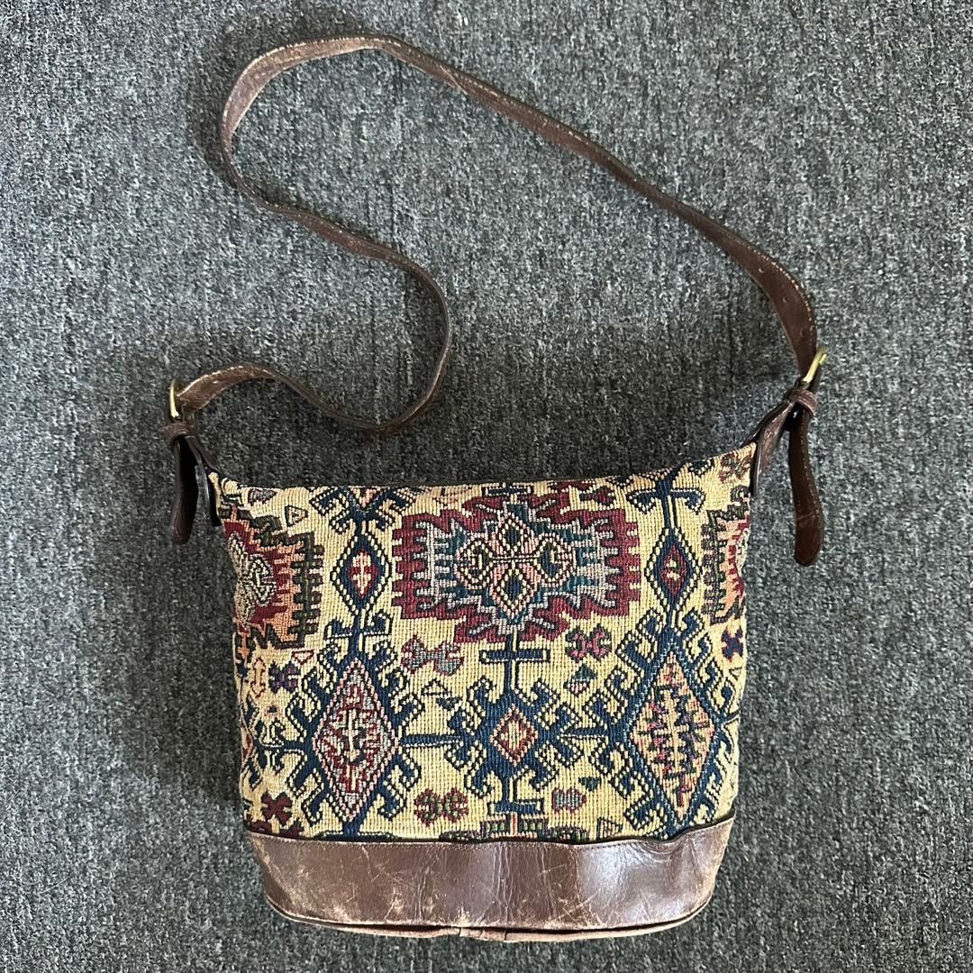 L.L. Bean Vintage Rare L L Bean Tapestry Leather Trim Crossbody Bag Size ONE SIZE - 2 Thumbnail
