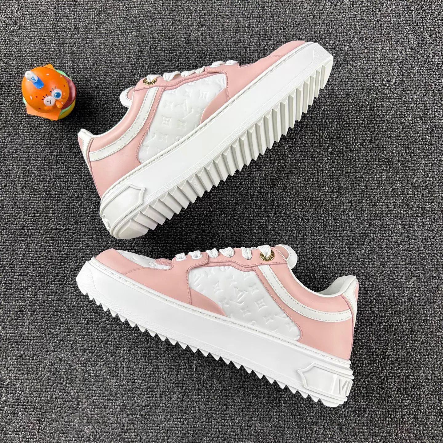Louis Vuitton LV White/Pink All-over Embossed Platform Shoes Size US 5.5 / IT 35.5 - 3 Thumbnail