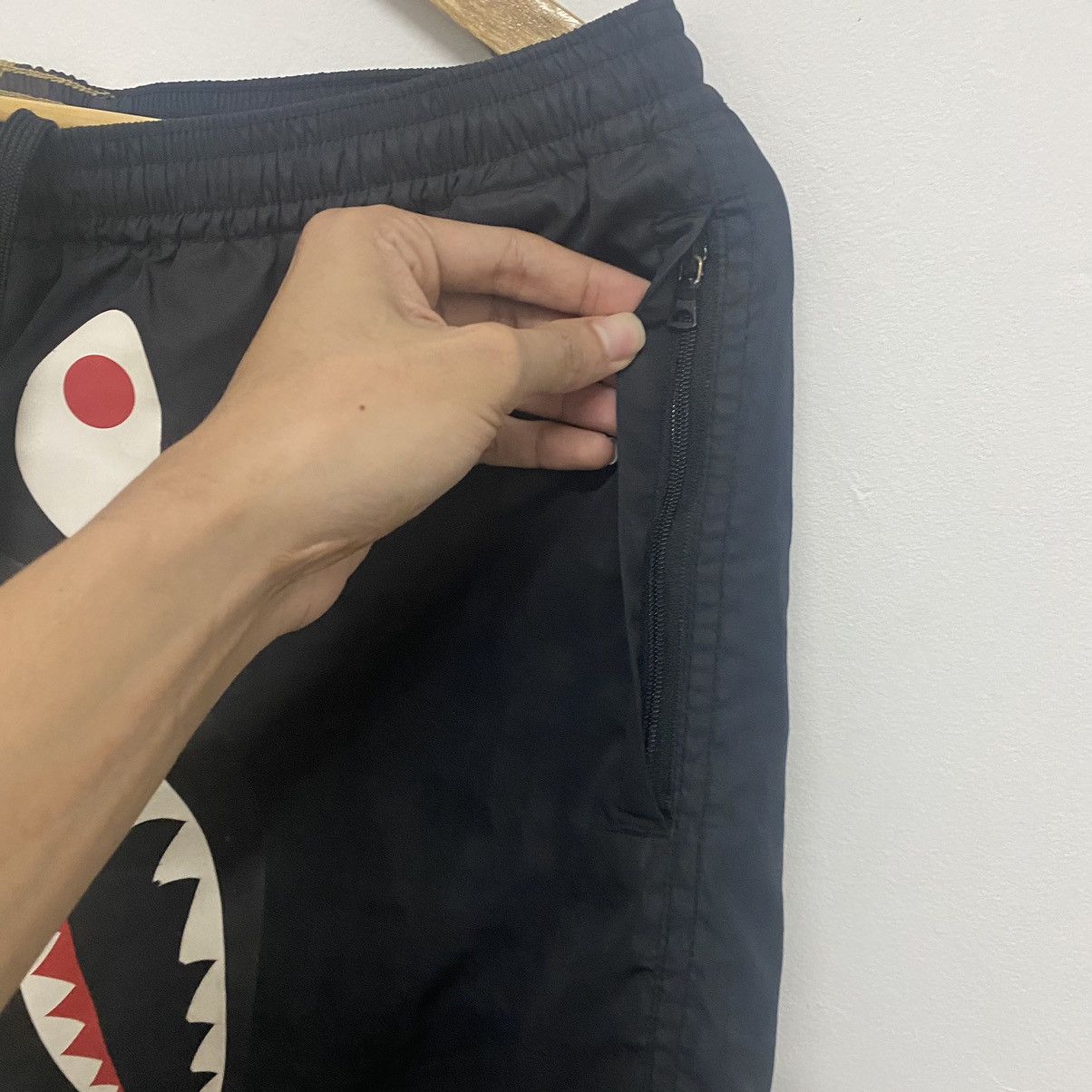 Bape Half Shark Beach Shorts Black Size US 34 / EU 50 - 7 Thumbnail