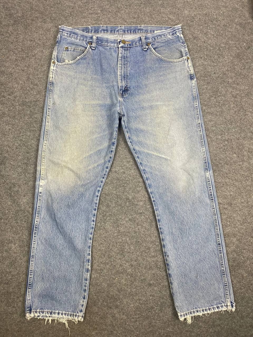 Wrangler vintage wrangler regular fit distressed denim Size US 38 / EU 54 - 8 Thumbnail