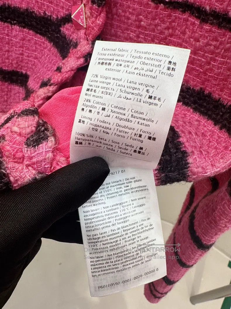 Valentino Valentino Year of the Tiger limited pink jacket Size S / US 4 / IT 40 - 5 Thumbnail