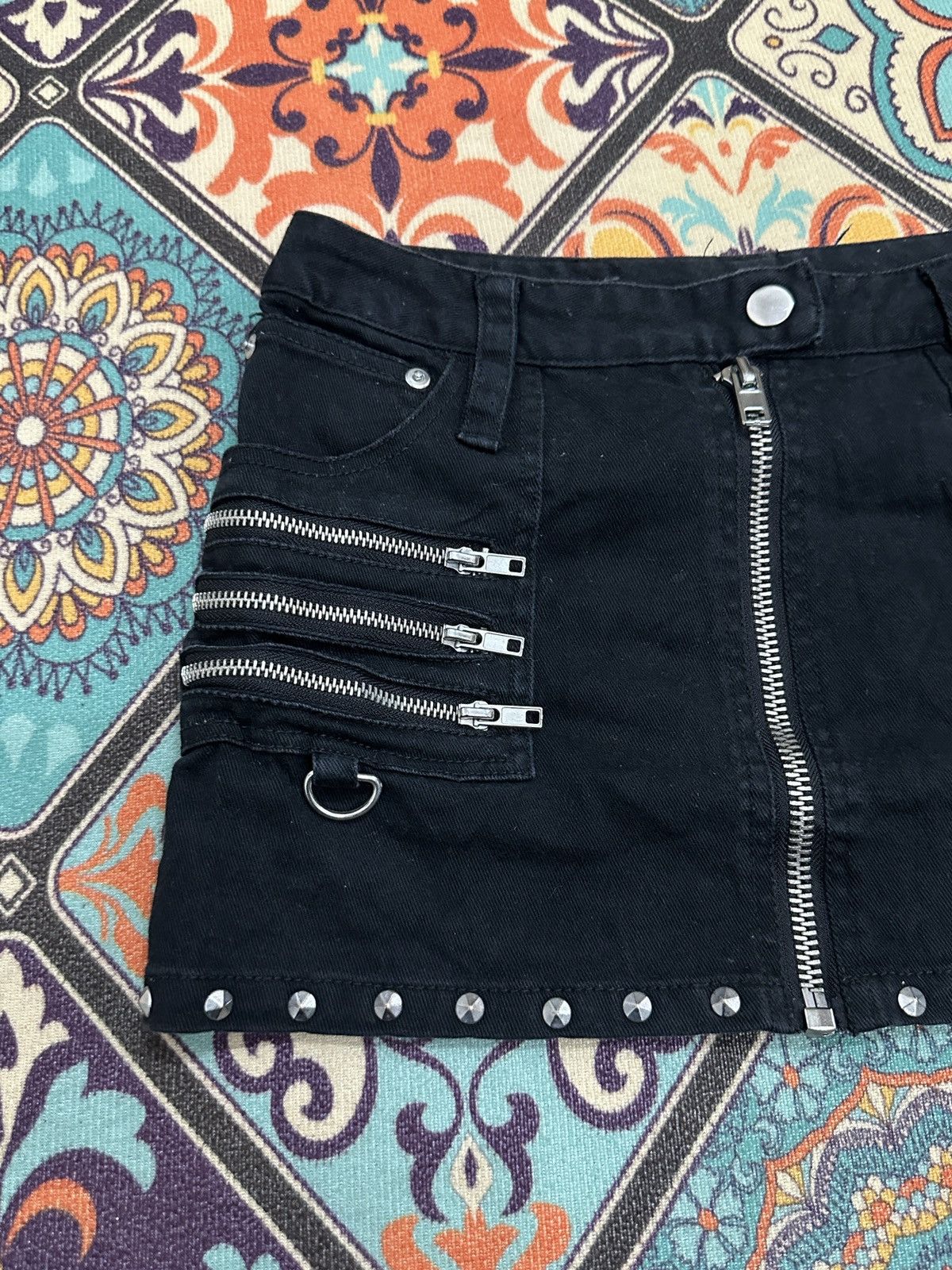 If Six Was Nine Vintage 90’s Sexy Dynamite London Zipper Studded Mini Skirt Size 27" / US 4 / IT 40 - 4 Thumbnail