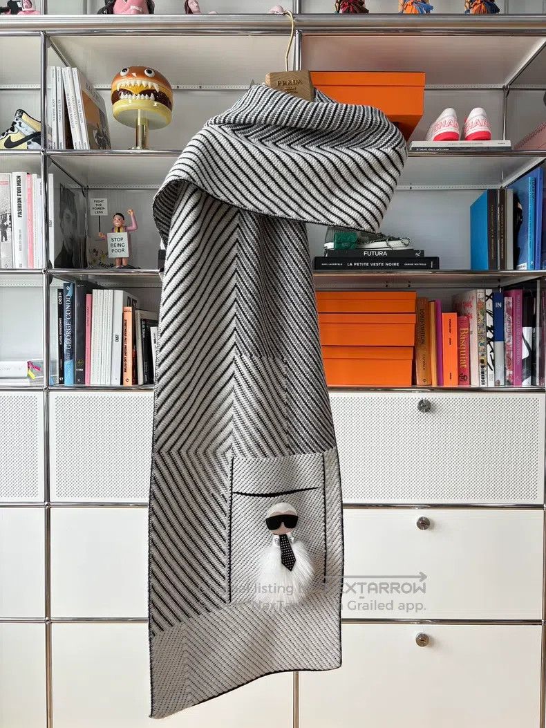 Fendi Fendi size 180*38 cm Black and white monogrammed cashmere s Size ONE SIZE - 1 Thumbnail
