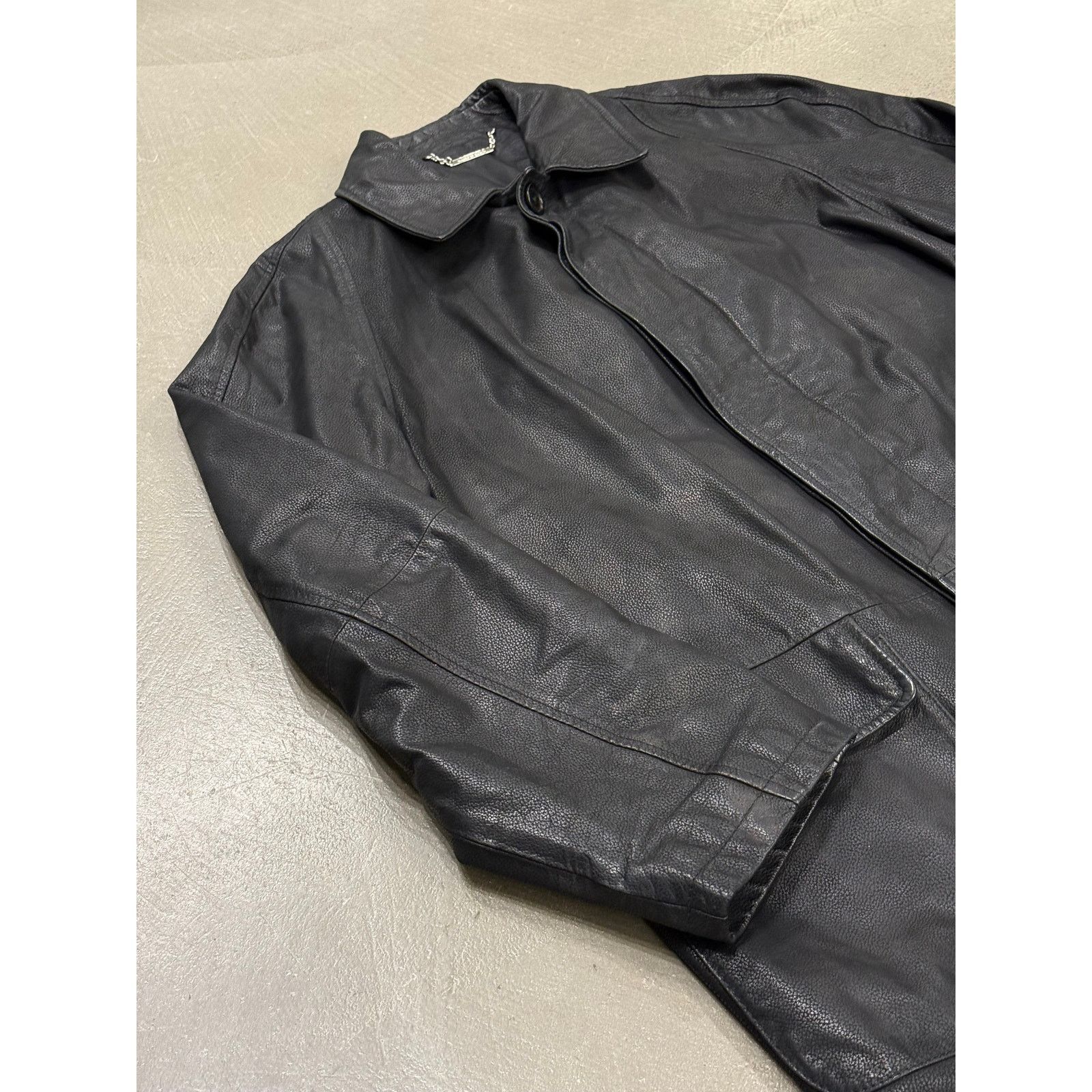 Gianfranco Ferre 1990s Gianfranco Ferré heavy leather coat Size US M / EU 48-50 / 2 - 2 Thumbnail