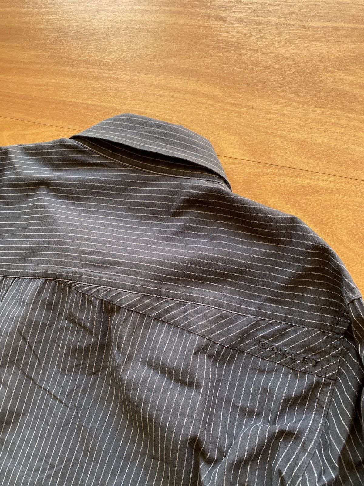 Oakley Oakley Pinstripe Patchwork Assymetric Button Up Shirt Size US M / EU 48-50 / 2 - 8 Thumbnail