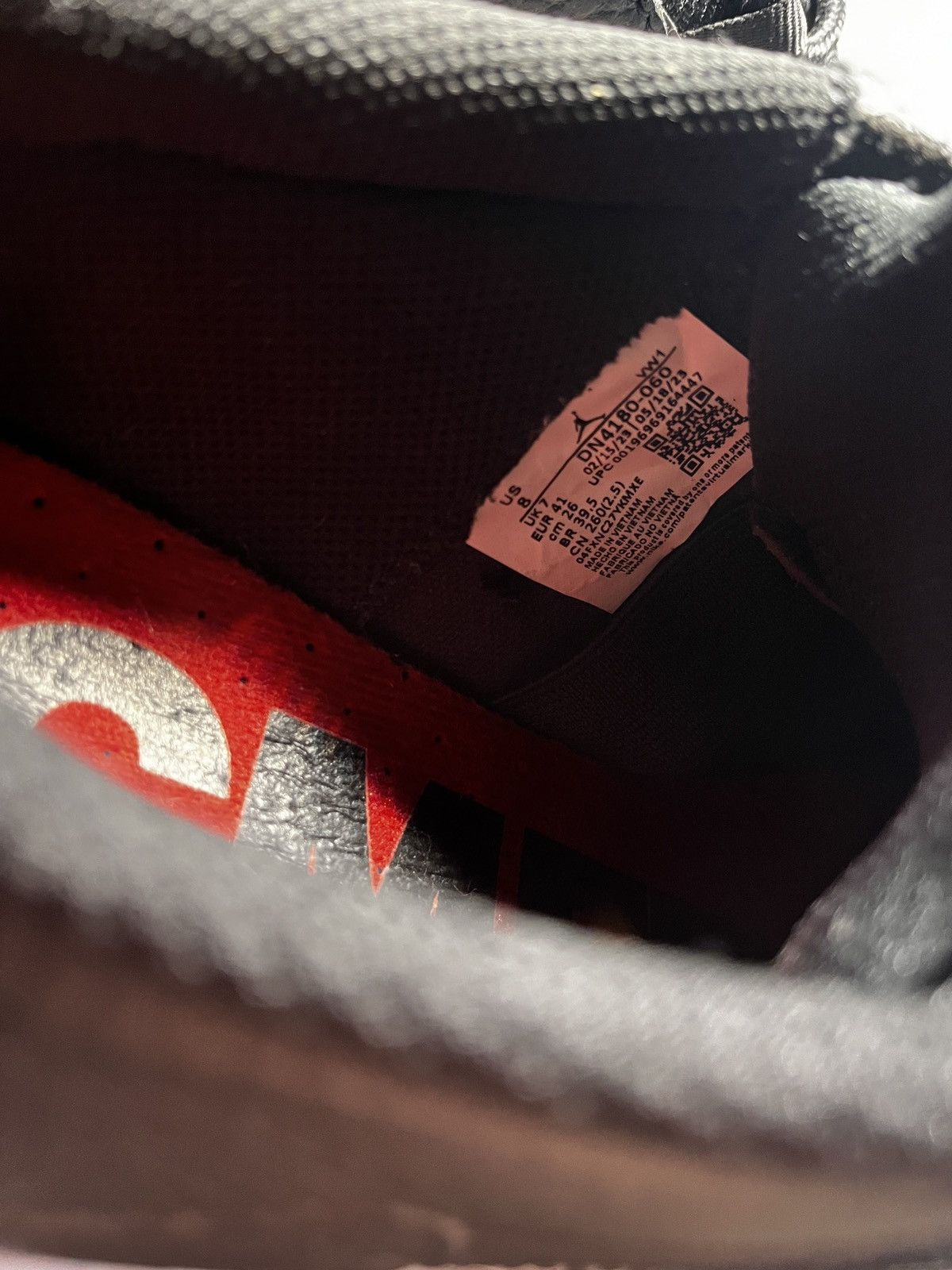 Jordan Brand Jordan 11s CMFT Low Size: 8 Size US 8 / EU 41 - 6 Thumbnail