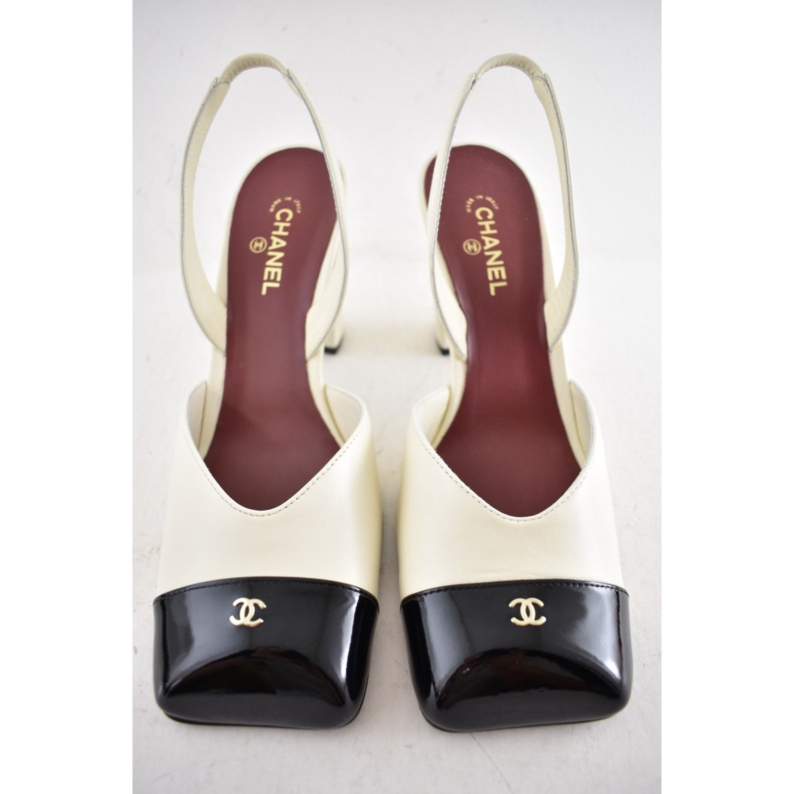 Chanel Chanel 26S Ivory Black Square Toe Slingback Block Heel 40.5 Size US 10.5 / IT 40.5 - 16 Thumbnail