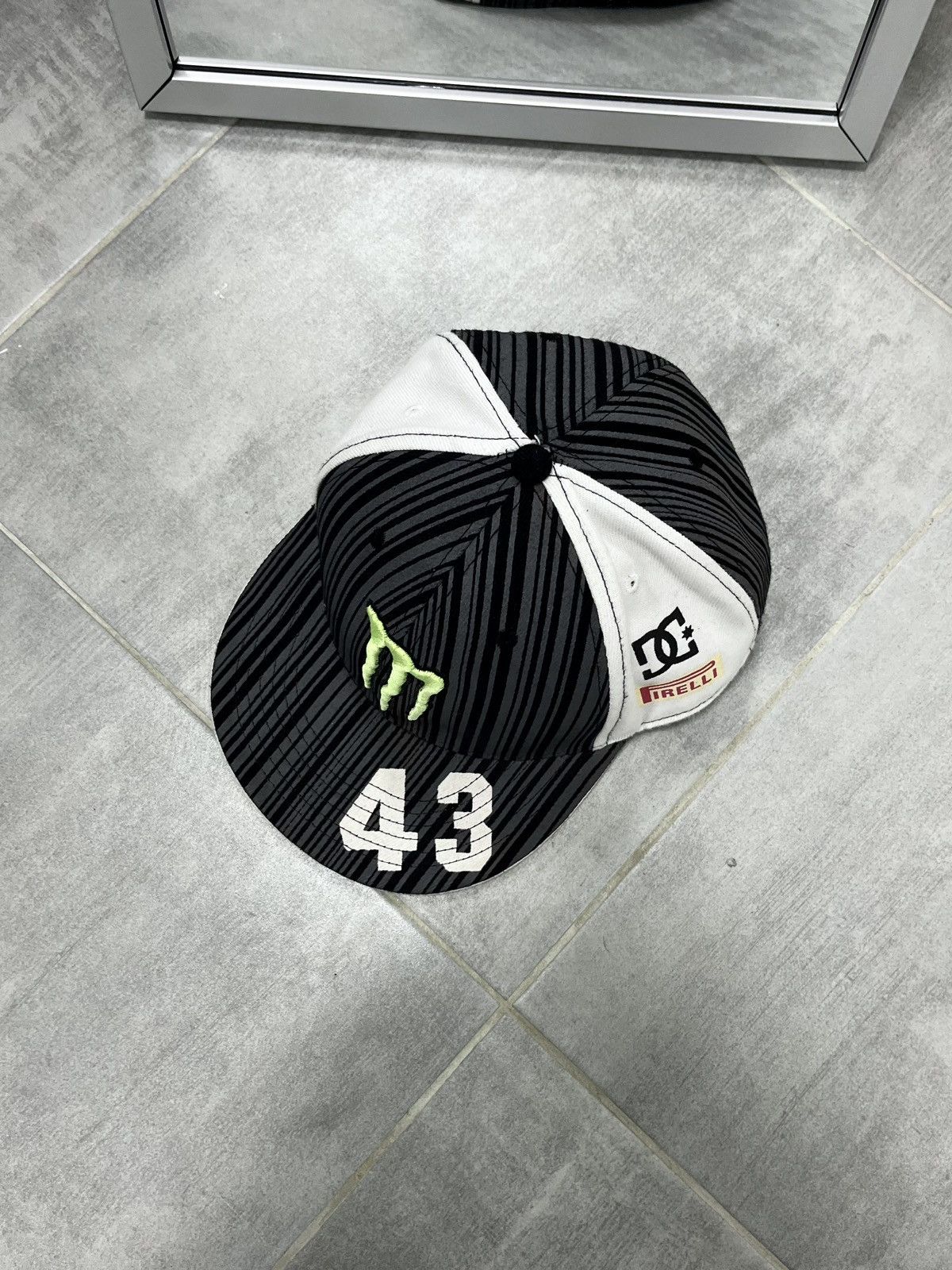 DC Vintage Cap Monster Energy DC Big Logo Racing SnapBack Size ONE SIZE - 2 Thumbnail