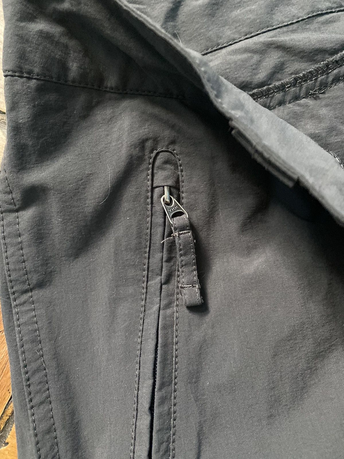 The North Face × Vintage The North Face Vintage Women’s Cargo Transformers Pants Size 30" / US 8 / IT 44 - 9 Thumbnail