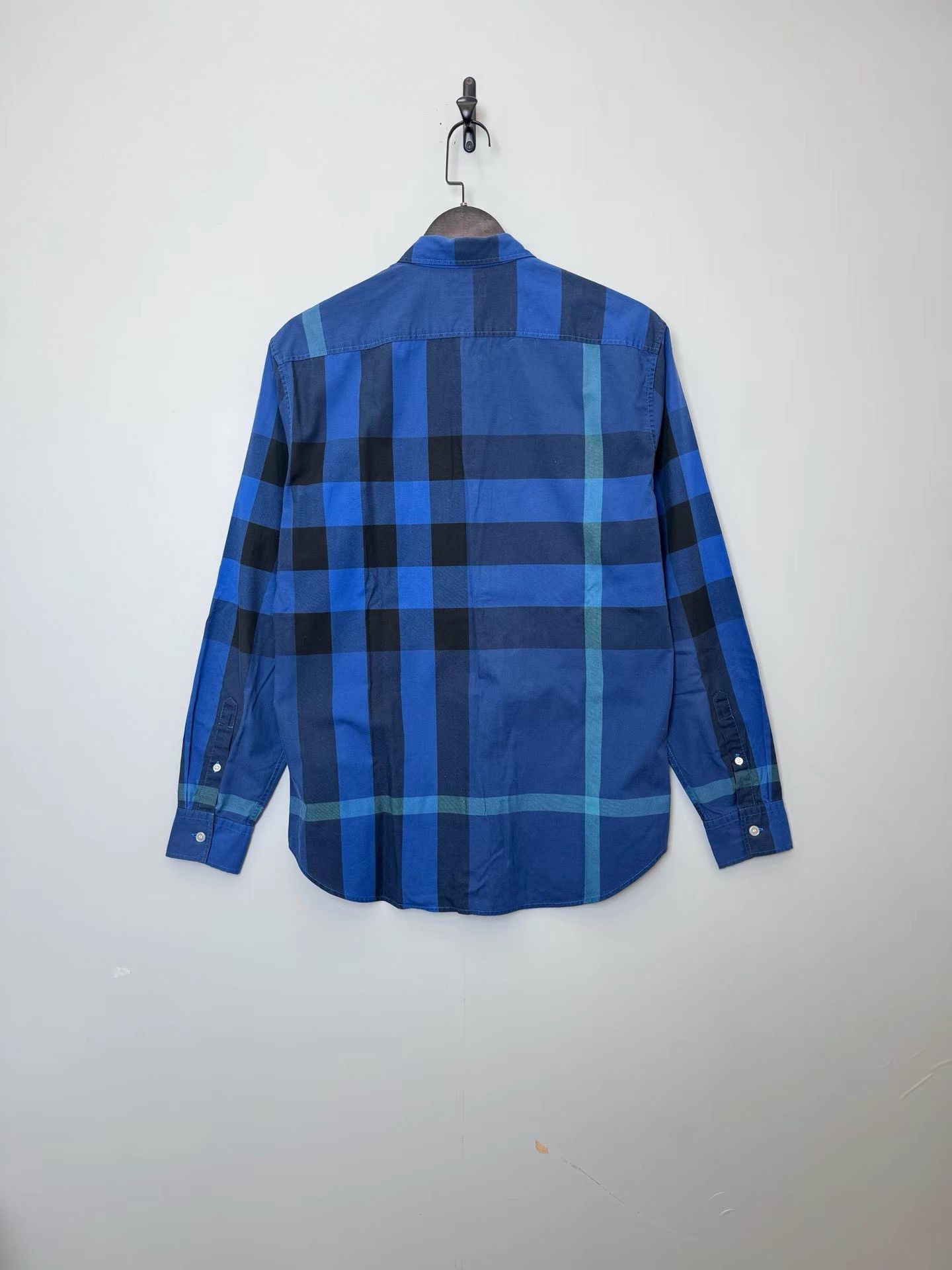 Burberry Burberry Classic Blue Check Long Sleeve Shirt K36 Size US M / EU 48-50 / 2 - 2 Thumbnail