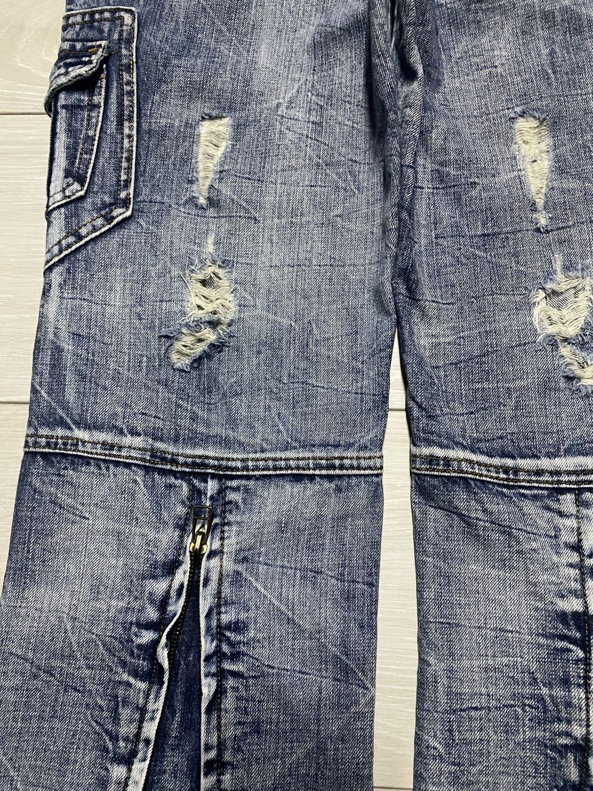 semanticdesign SemanticDesign Tactical Distressed Multipocket Flare Jeans Size US 32 / EU 48 - 7 Thumbnail