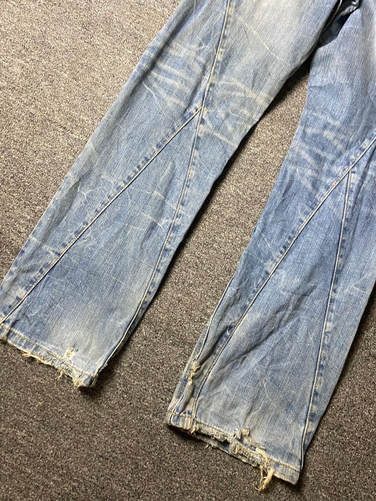 Japanese Brand ΣΒ9 STYLE BASIC Distressed Ripped Jeans (153) Size US 31 - 3 Thumbnail