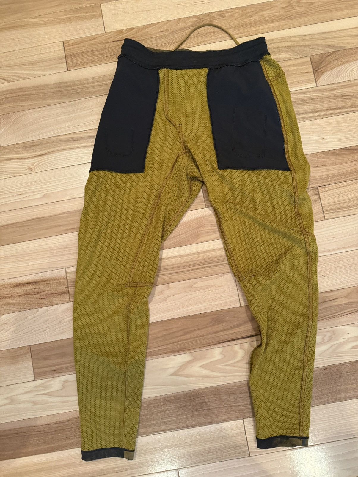 Lululemon Lululemon Joggers Size US 32 / EU 48 - 3 Thumbnail