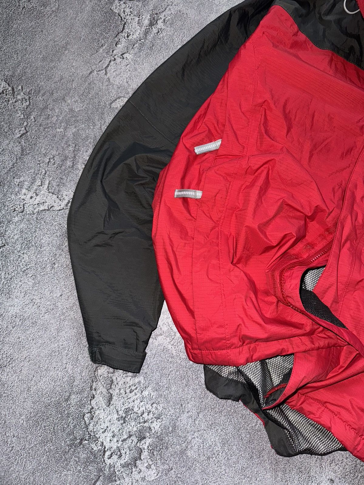 Goretex × The North Face Tnf the north face M vintage Hyvent shell jacket hooded 00s Size US L / EU 52-54 / 3 - 4 Thumbnail