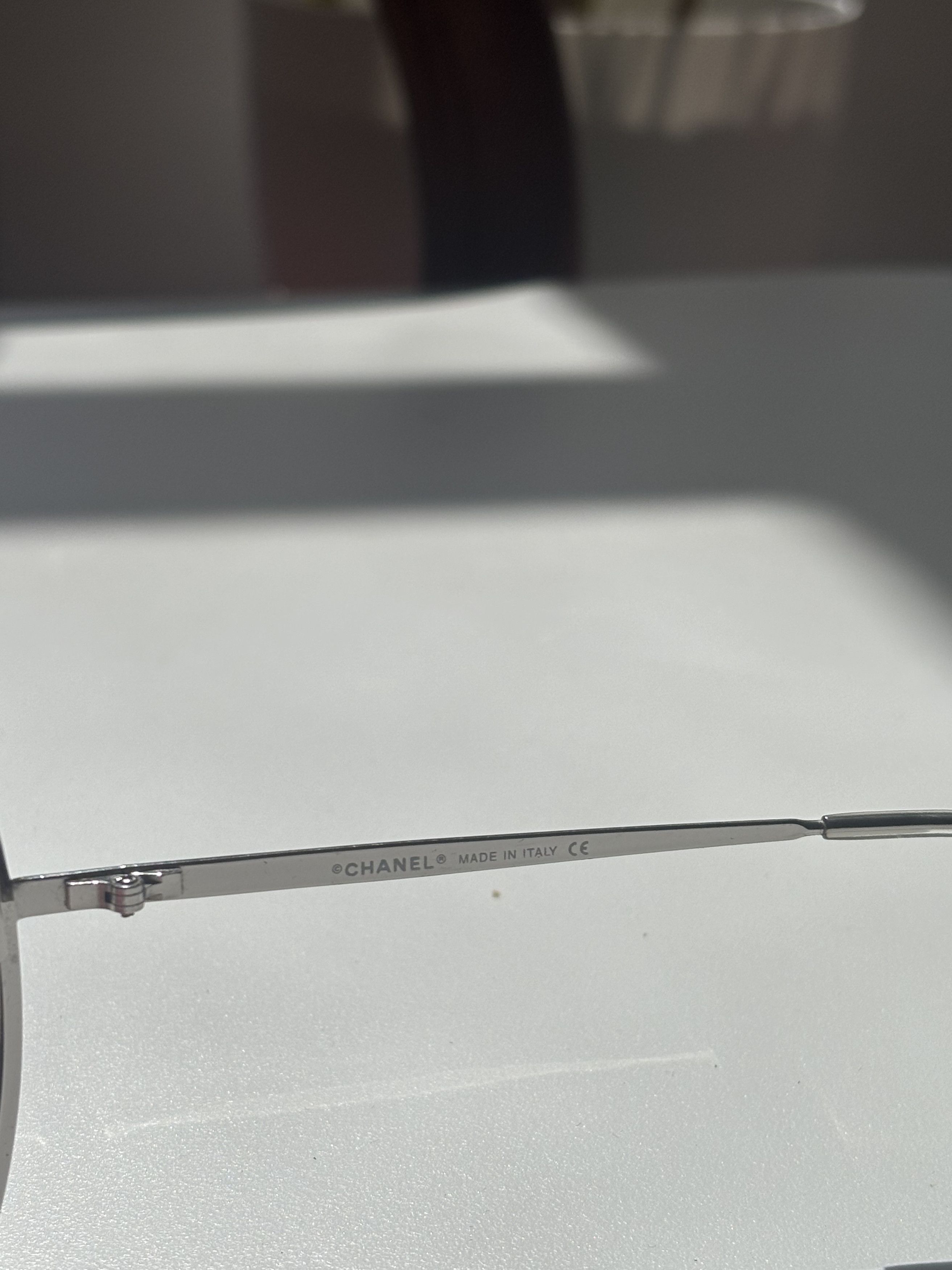 Chanel Chanel Sunglasses 4030 Rhinestone CC 4017 Rimless Vintage Size ONE SIZE - 6 Thumbnail