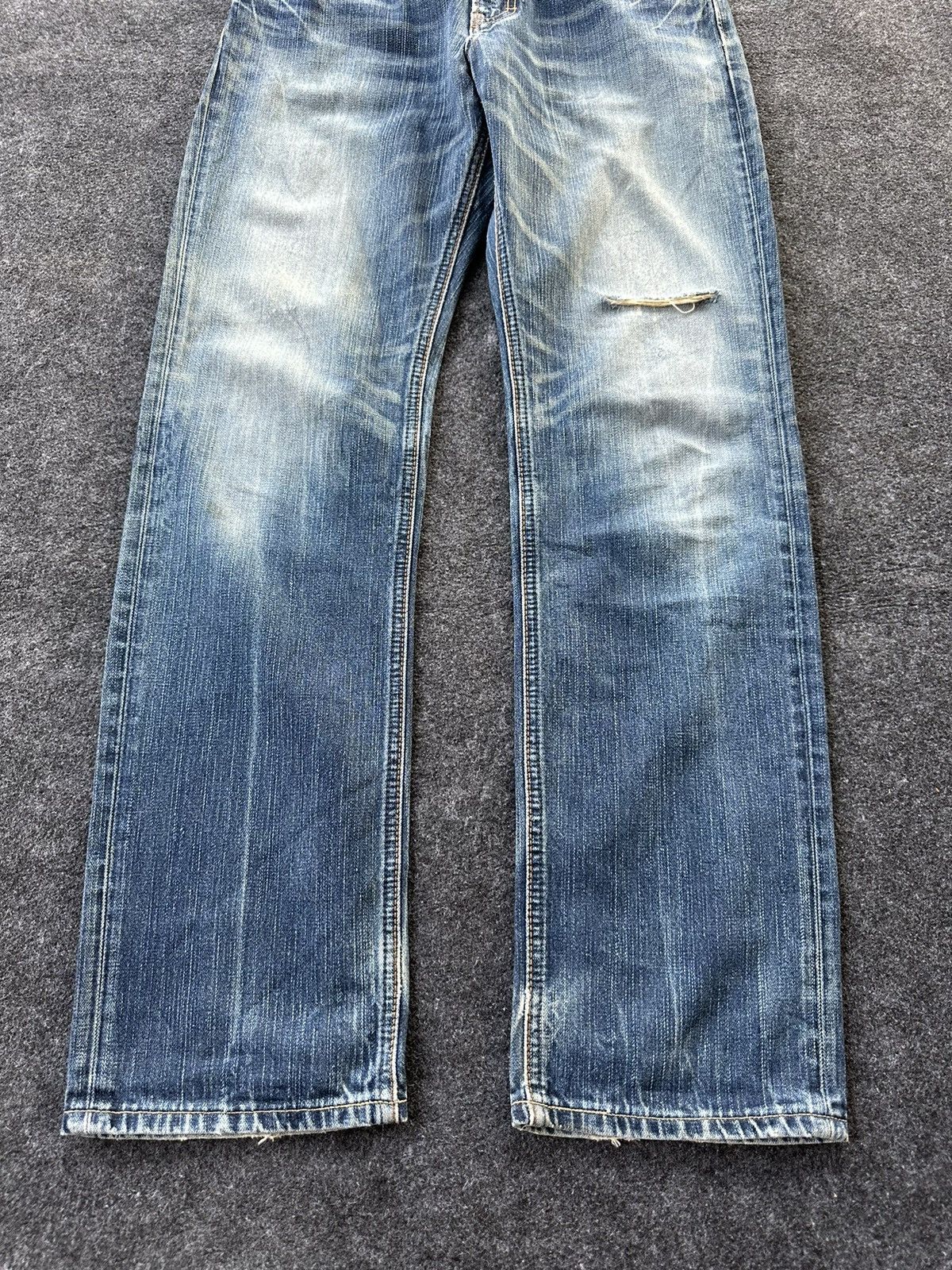 Wrangler 🔥90s Wrangler Distressed Vintage Denim D131 Size US 32 / EU 48 - 2 Thumbnail
