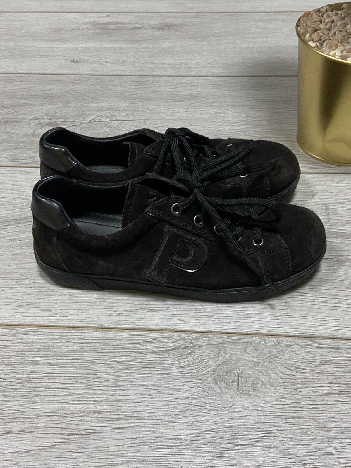Prada Prada P triangle big logo sneakers suede Size US 5 / IT 35 - 4 Thumbnail
