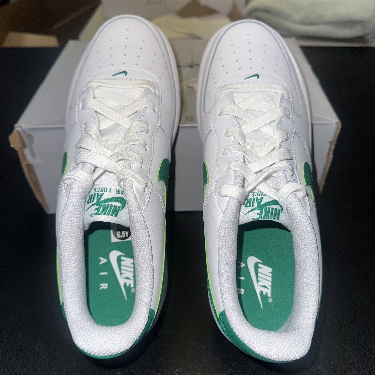 Nike Size 8W (6.5Y) - Nike Air Force 1 GS “White Malachite" Size US 8 / IT 38 - 3 Thumbnail