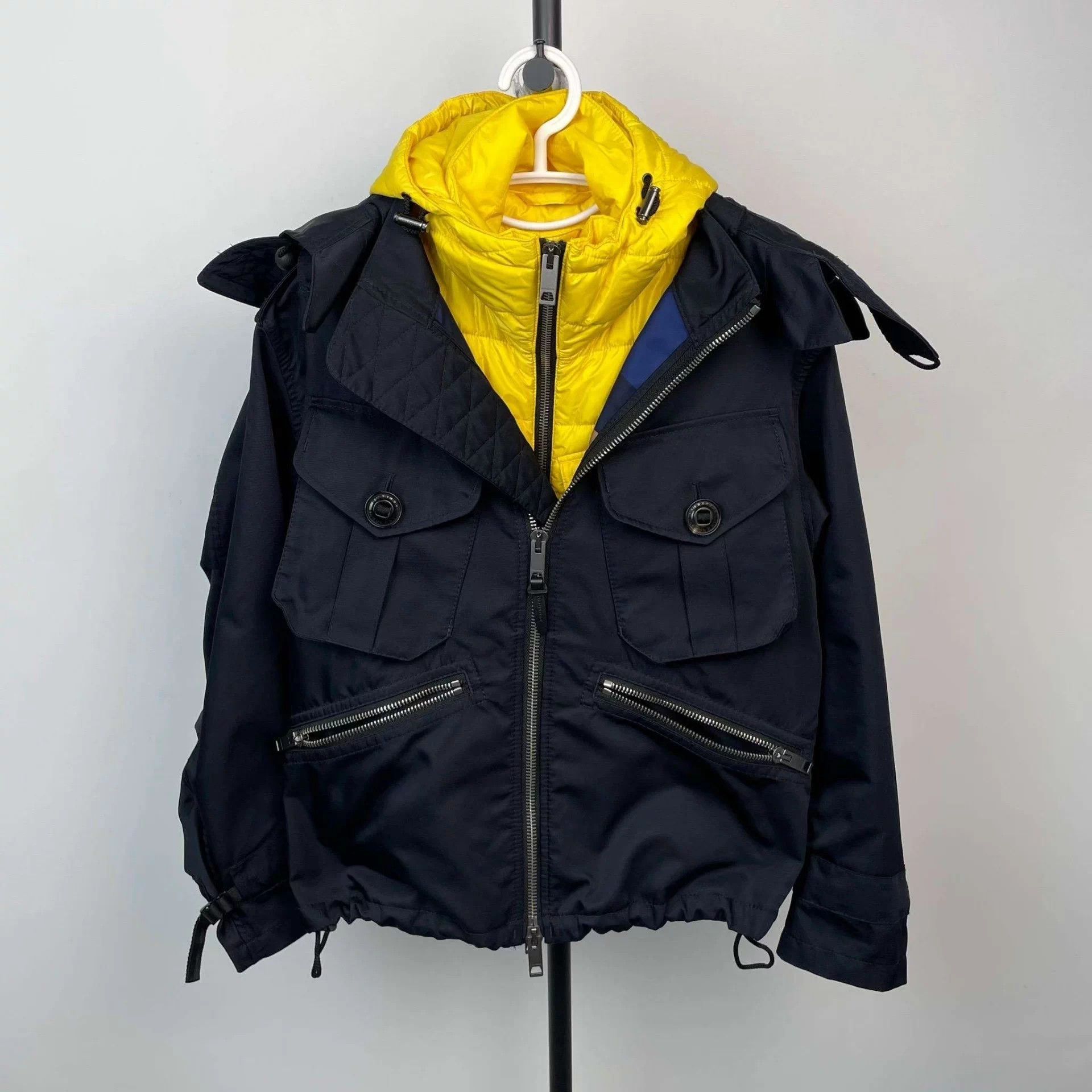 Burberry Burberry 46 color blocked down jacket Size US S / EU 44-46 / 1 - 1 Thumbnail