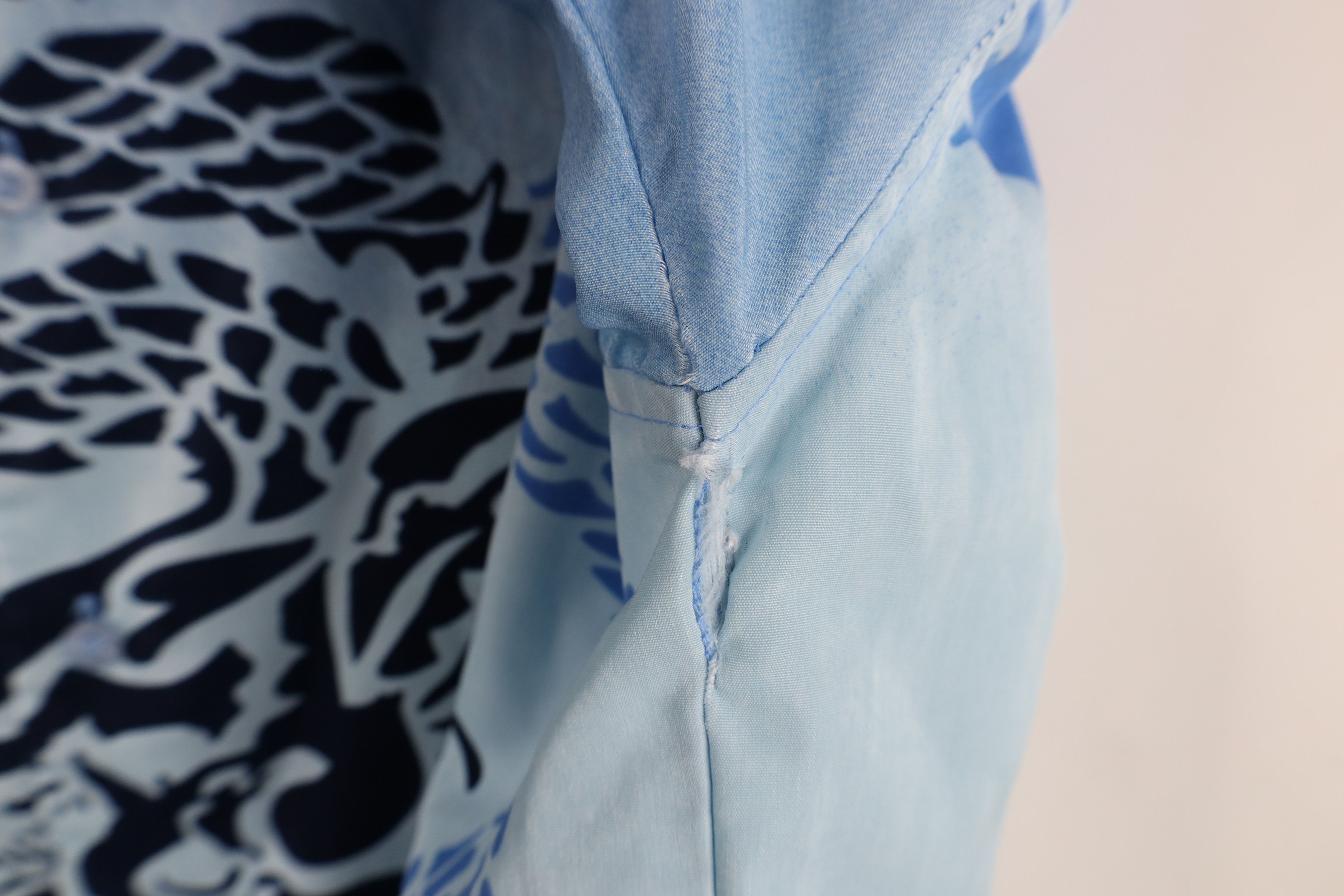 Vintage Vintage 90s Y2K Streetwear Dragon Looped Collar Button Shirt Size US L / EU 52-54 / 3 - 8 Thumbnail