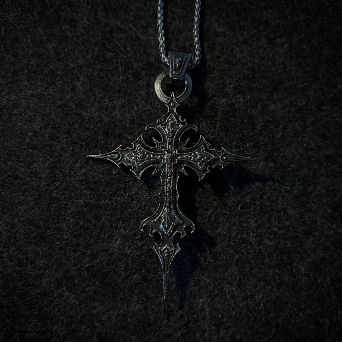 Affliction ☦︎ Y2K Cross Crucifix Necklace ☦︎ Size ONE SIZE - 3 Thumbnail