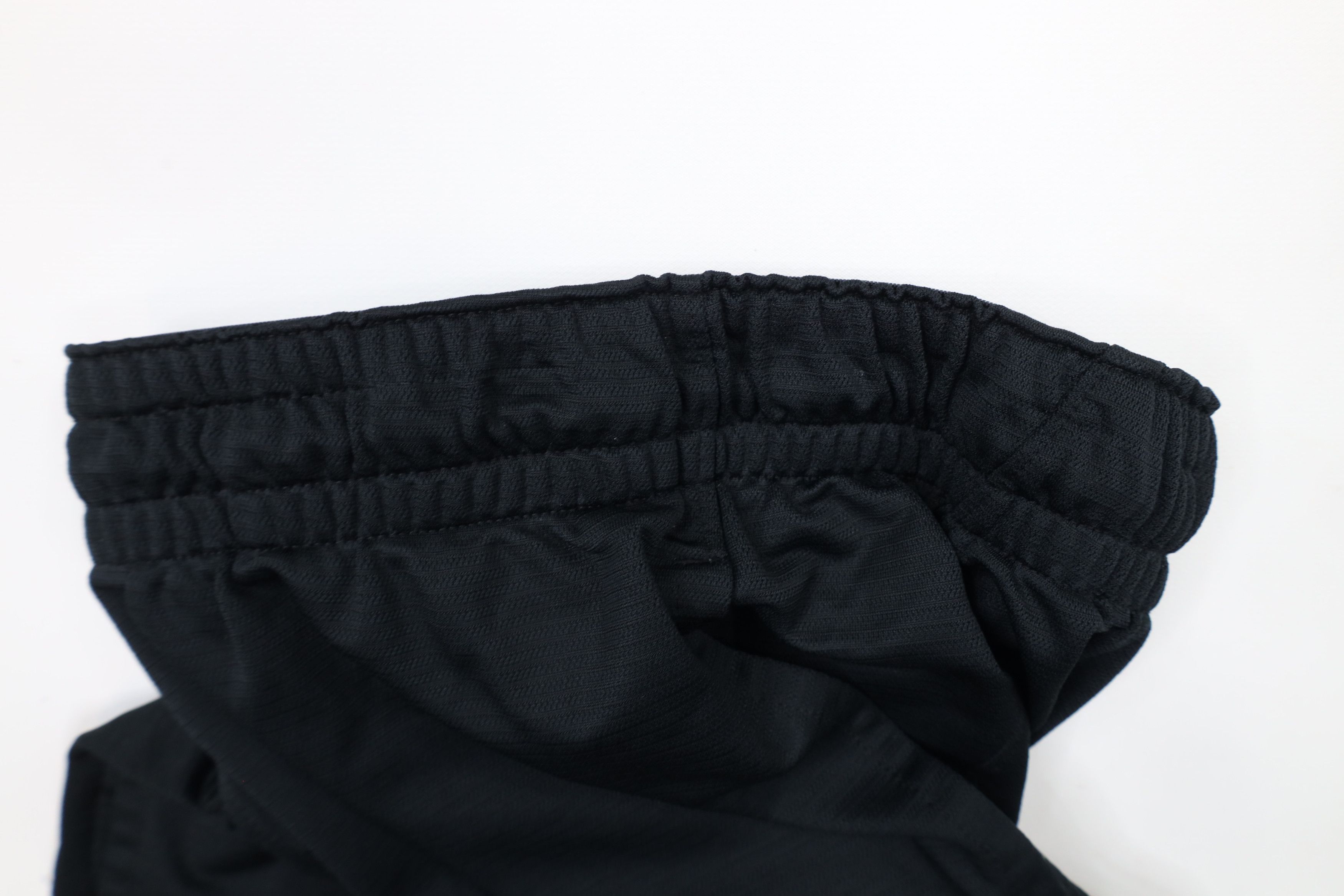 Nike × Vintage Vintage Nike Logo Above Knee Gym Basketball Shorts Black Size US 32 / EU 48 - 8 Thumbnail