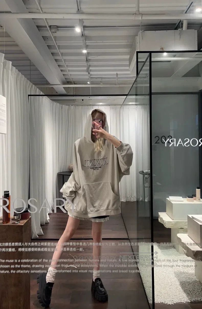 Balenciaga Balenciaga Embroidered Logo Letter Cotton Hooded Long Slee Size US S / EU 44-46 / 1 - 8 Thumbnail