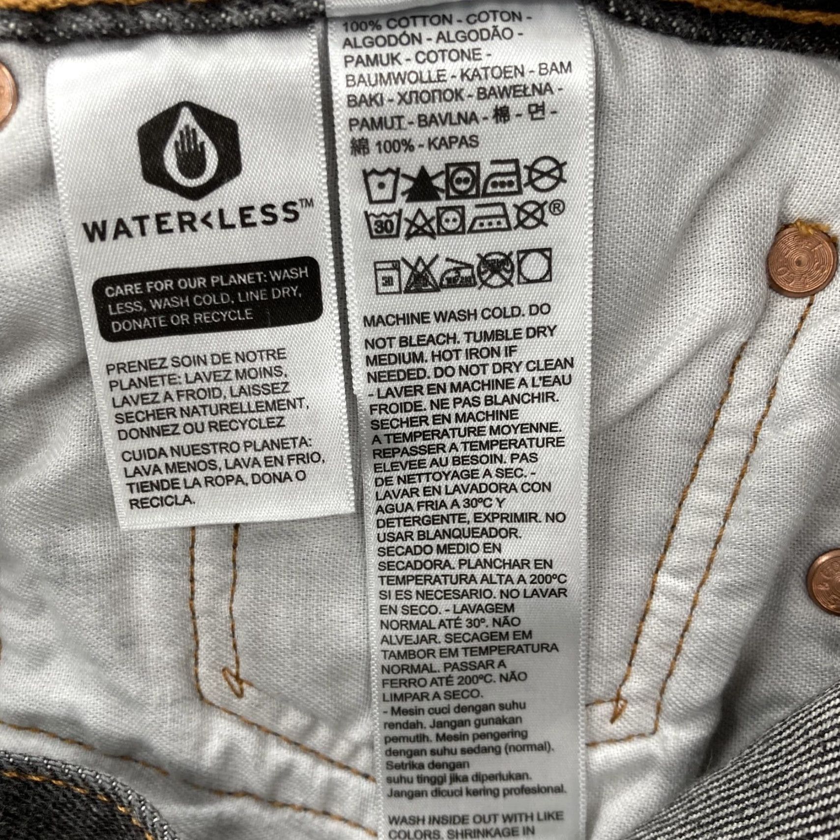Levi's VINTAGE Levi's 501 Jeans Mens 38x30 Original Button Fly Straight Black Denim Y2K Mens Reg 38 Inseam 30 Size US 38 / EU 54 - 7 Thumbnail