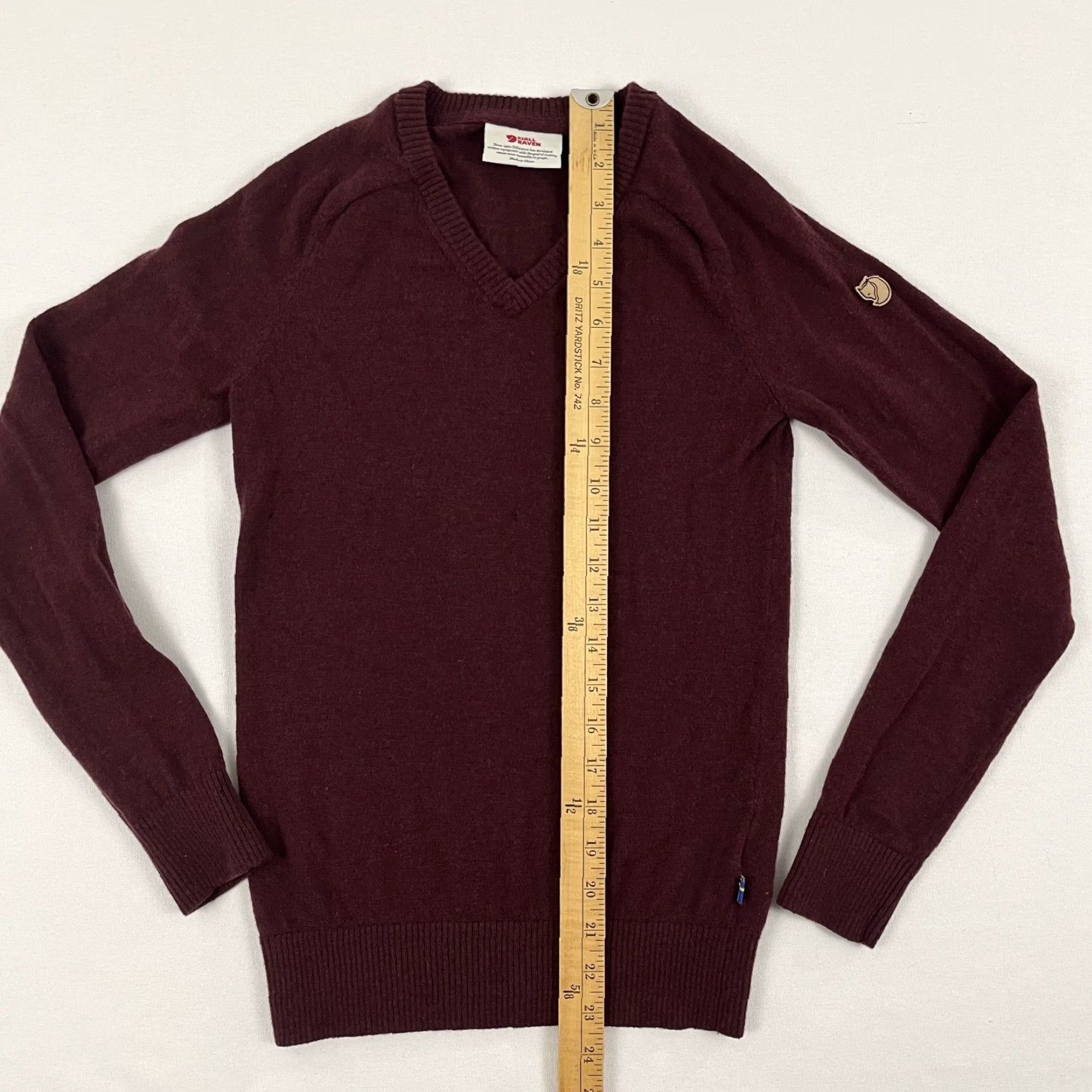 Vintage Fjallraven Sormland Sweater Womens XS Maroon Red Wool Lightweight Hiking Jumper Size XS / US 0-2 / IT 36-38 - 6 Thumbnail