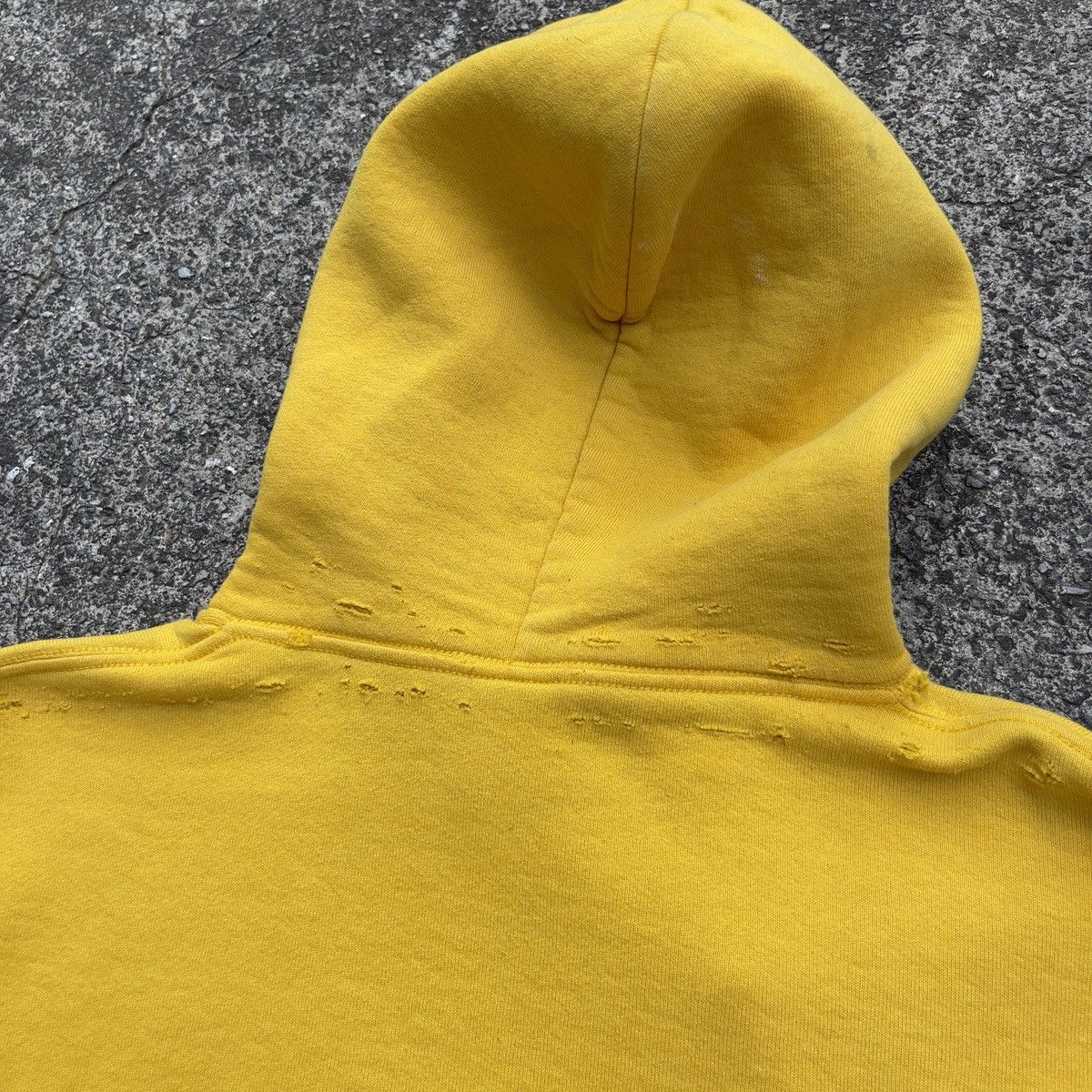 Russell Athletic × Vintage Thrashed Vintage Y2K Russell Athletic Yellow Blank Pullover Size US M / EU 48-50 / 2 - 11 Thumbnail