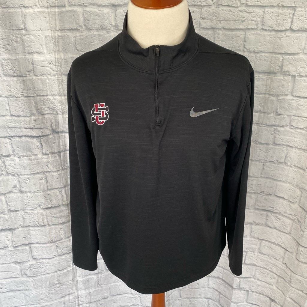 Nike Nike Men XL drifit 1/4 zip Longsleeve pullover collegiate we Size US XL / EU 56 / 4 - 1 Thumbnail
