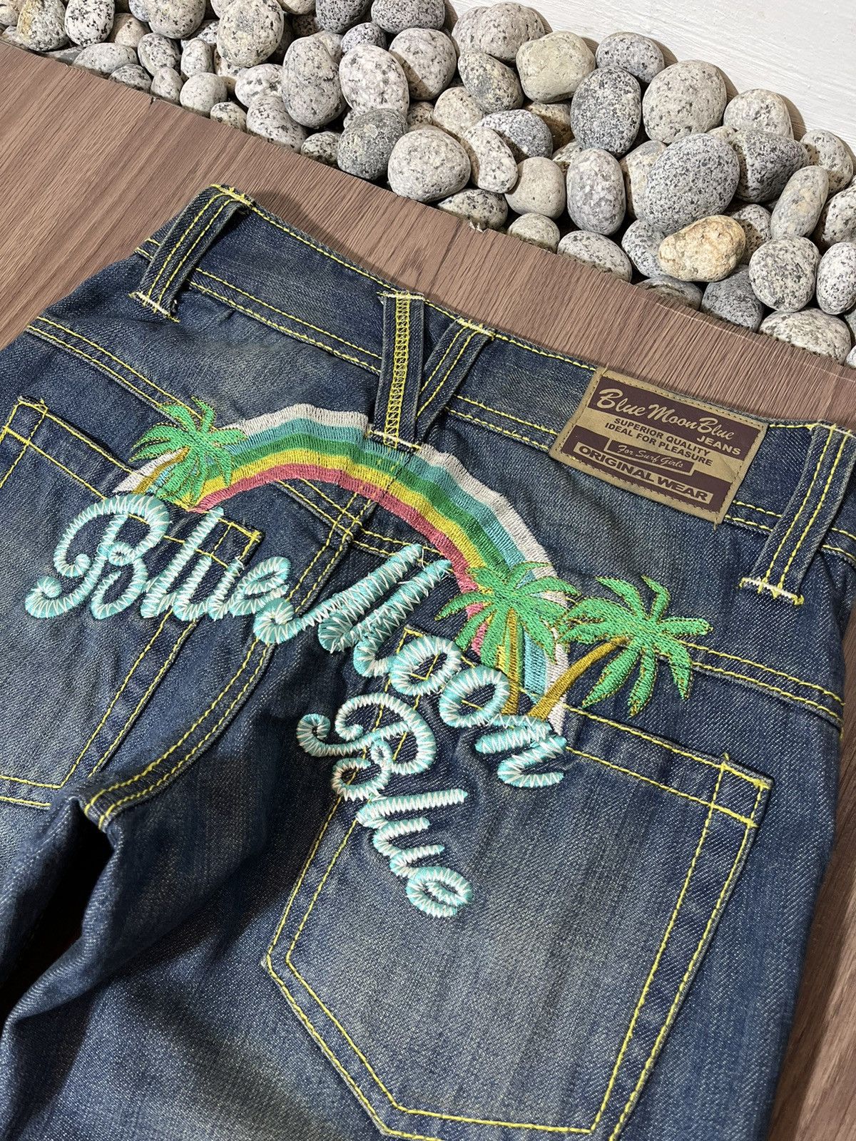 Blue Blue Japan × Hysteric Glamour × Japanese Brand Y2K Blue Moon Blue japan Surfing Back Embroidery denim Size US 28 / EU 44 - 8 Thumbnail